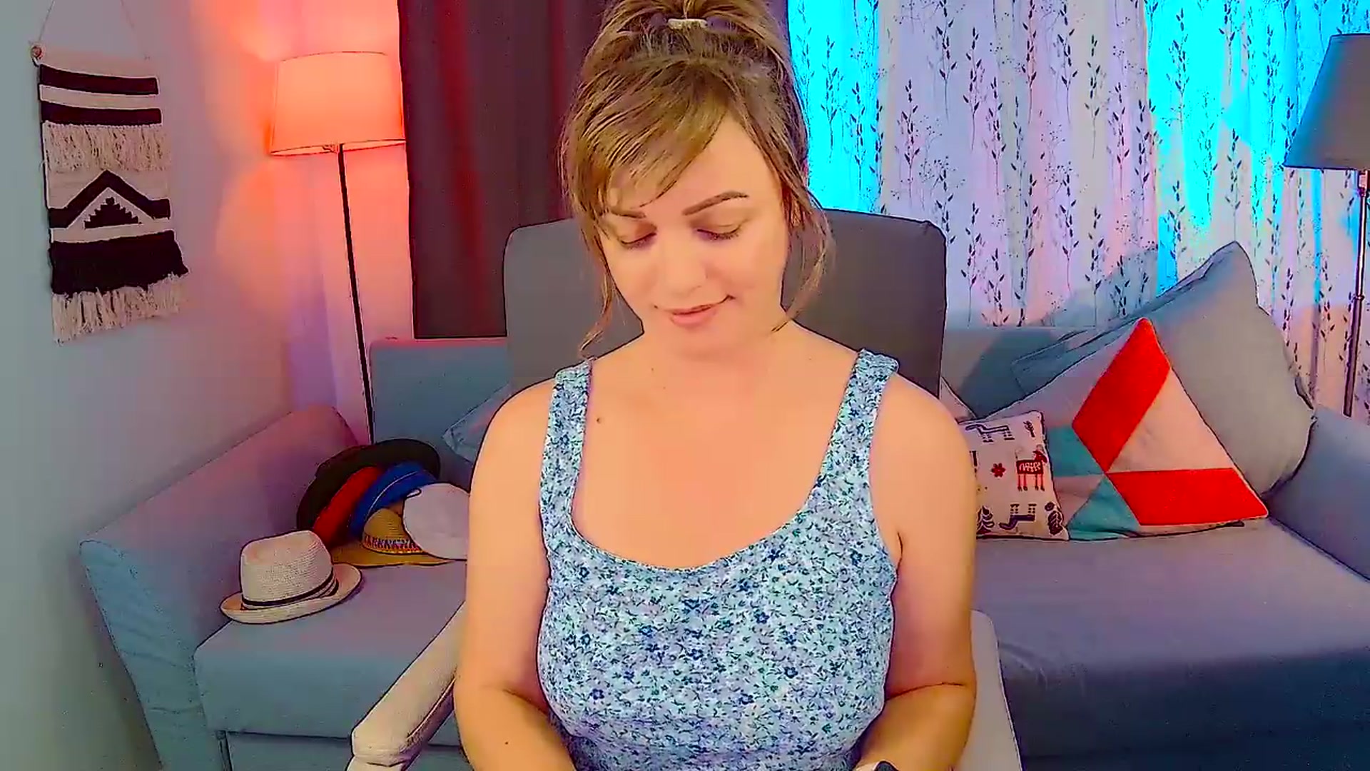 Gallery image thumbnail from SweetNGoofy's myfreecams stream on, 09/14/2026, 09:14 image 17 of 20