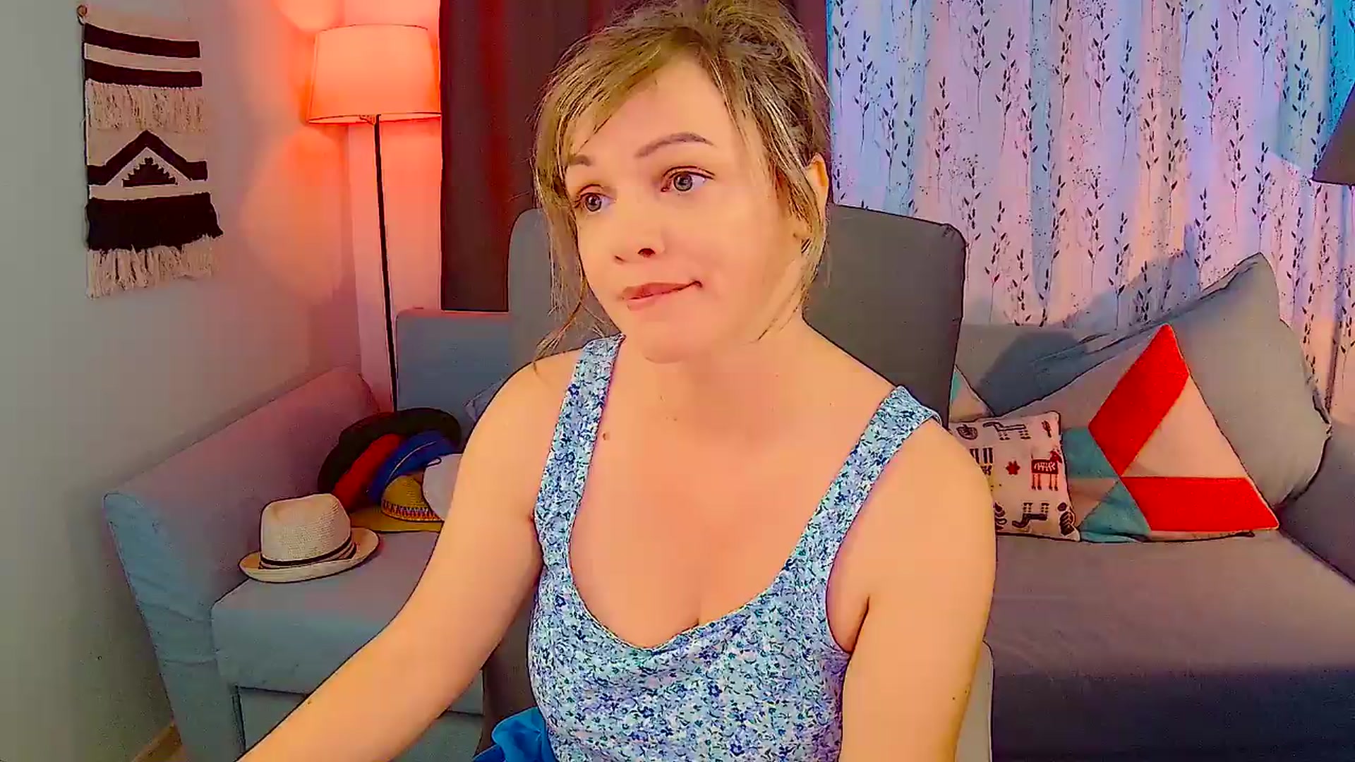 Gallery image thumbnail from SweetNGoofy's myfreecams stream on, 09/14/2026, 09:14 image 3 of 20