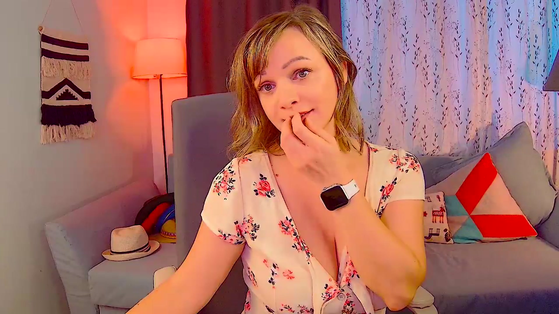 Gallery image thumbnail from SweetNGoofy's myfreecams stream on, 09/21/2026, 13:56 image 18 of 20