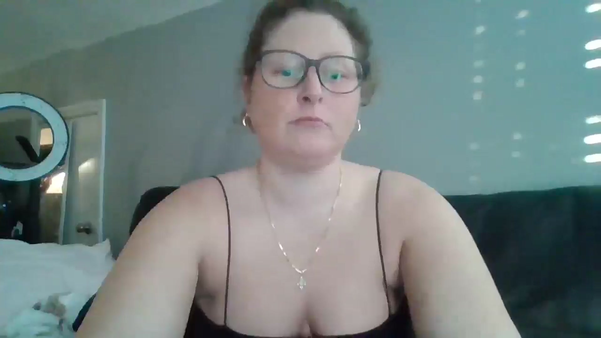 Gallery image thumbnail from SweetNSouthrn's myfreecams stream on, 12/25/2025, 13:05 image 17 of 20