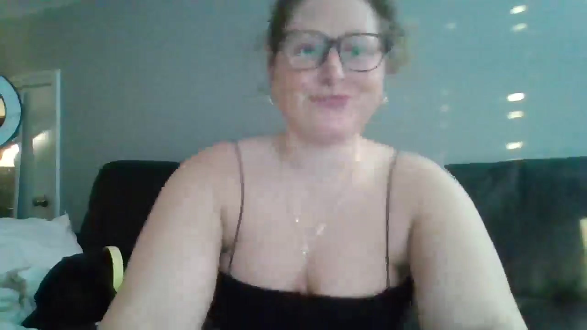 Gallery image thumbnail from SweetNSouthrn's myfreecams stream on, 12/25/2025, 13:05 image 6 of 20