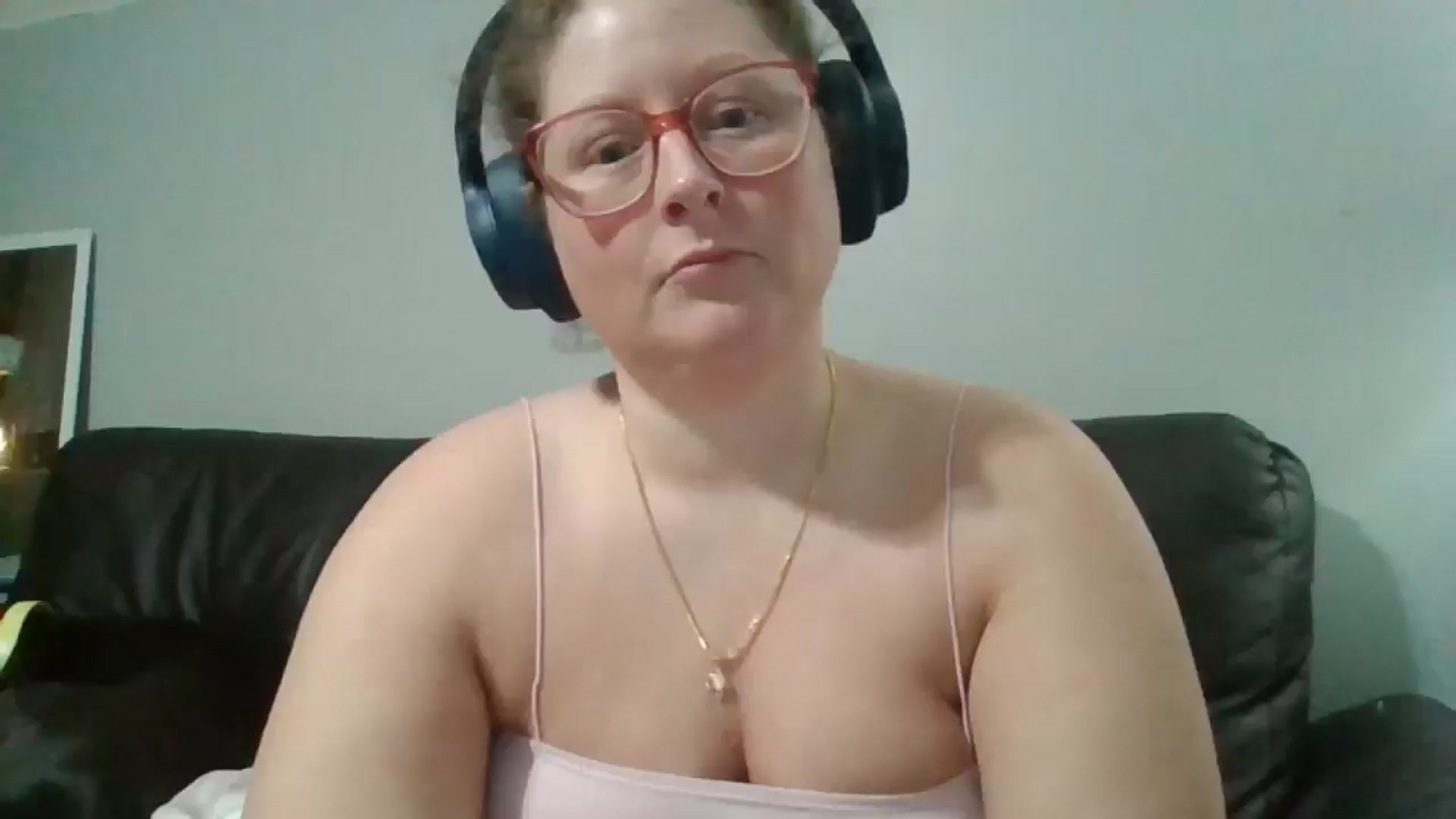 Gallery image thumbnail from SweetNSouthrn's myfreecams stream on, 12/28/2025, 13:24 image 17 of 20