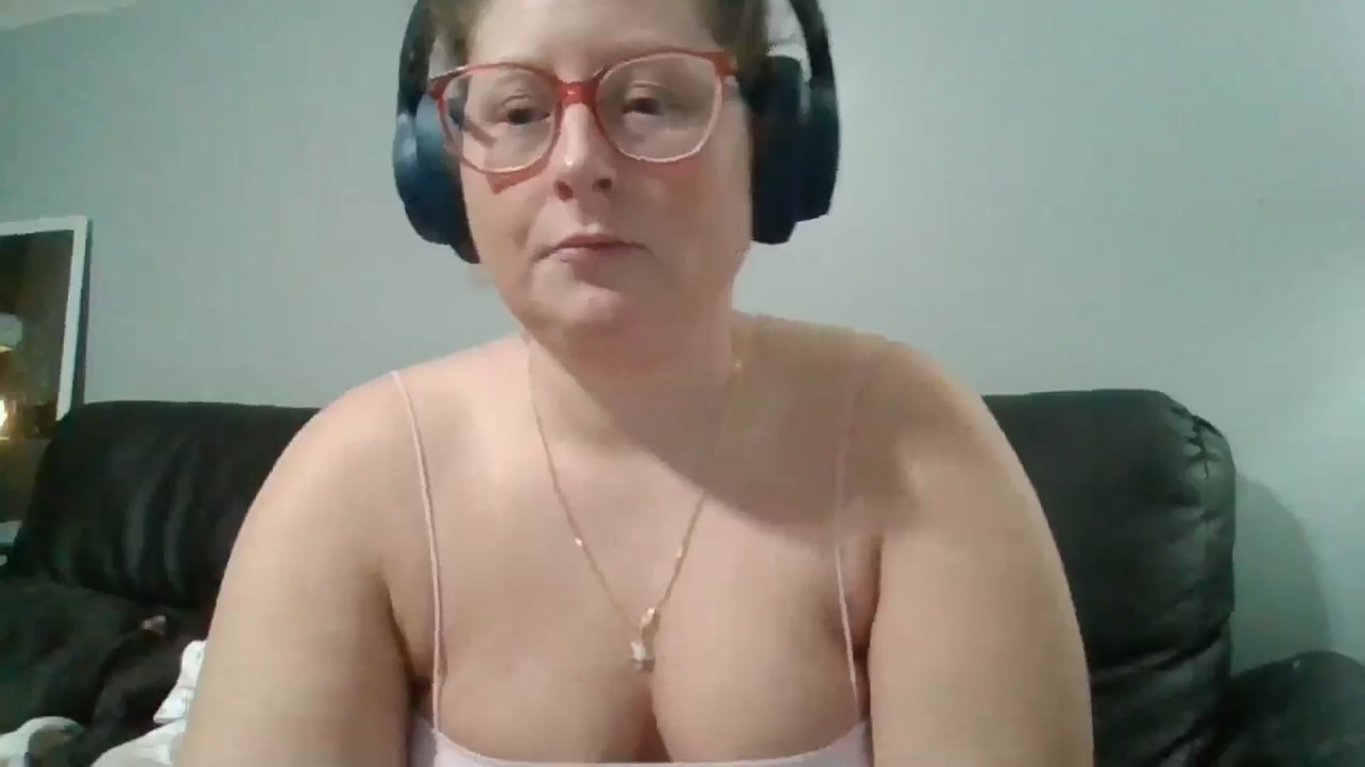 Gallery image thumbnail from SweetNSouthrn's myfreecams stream on, 12/28/2025, 13:24 image 3 of 20