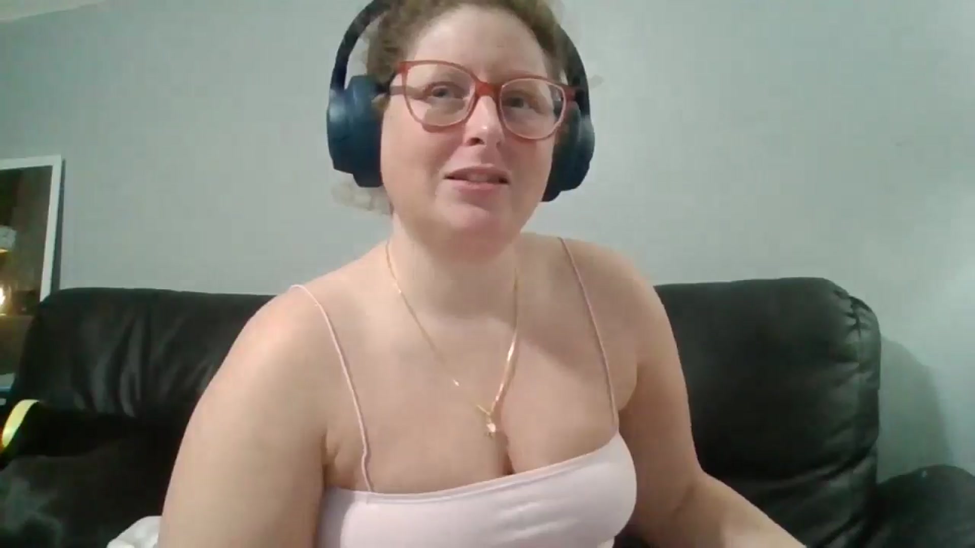 Gallery image thumbnail from SweetNSouthrn's myfreecams stream on, 12/28/2025, 13:24 image 11 of 20