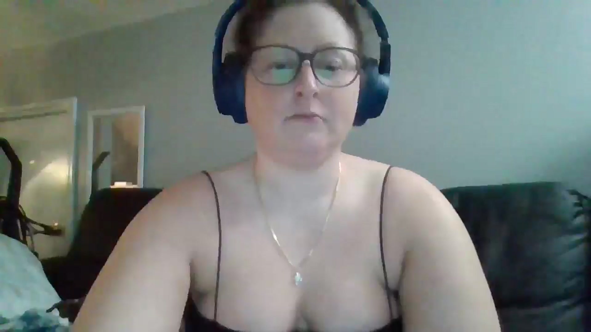 Gallery image thumbnail from SweetNSouthrn's myfreecams stream on, 01/04/2026, 12:29 image 15 of 20