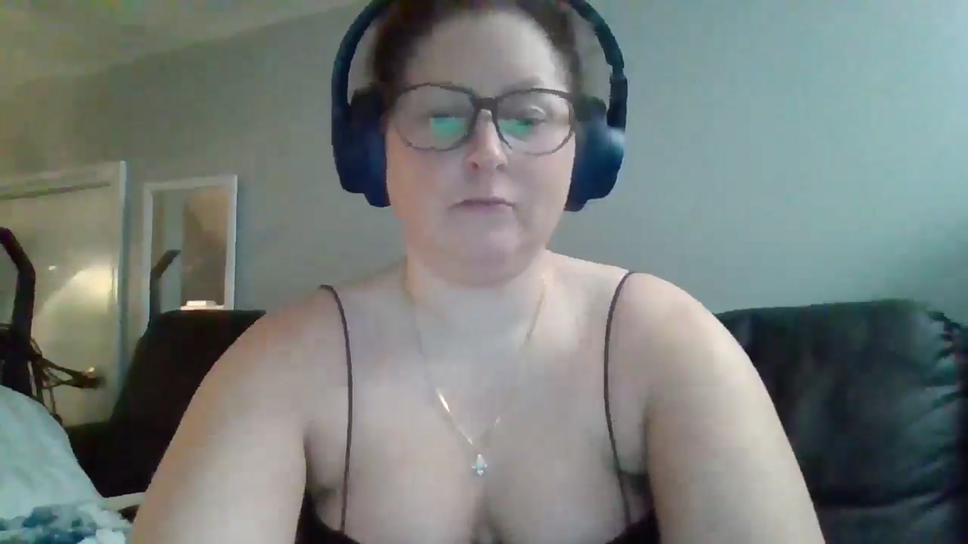Gallery image thumbnail from SweetNSouthrn's myfreecams stream on, 01/04/2026, 12:29 image 14 of 20