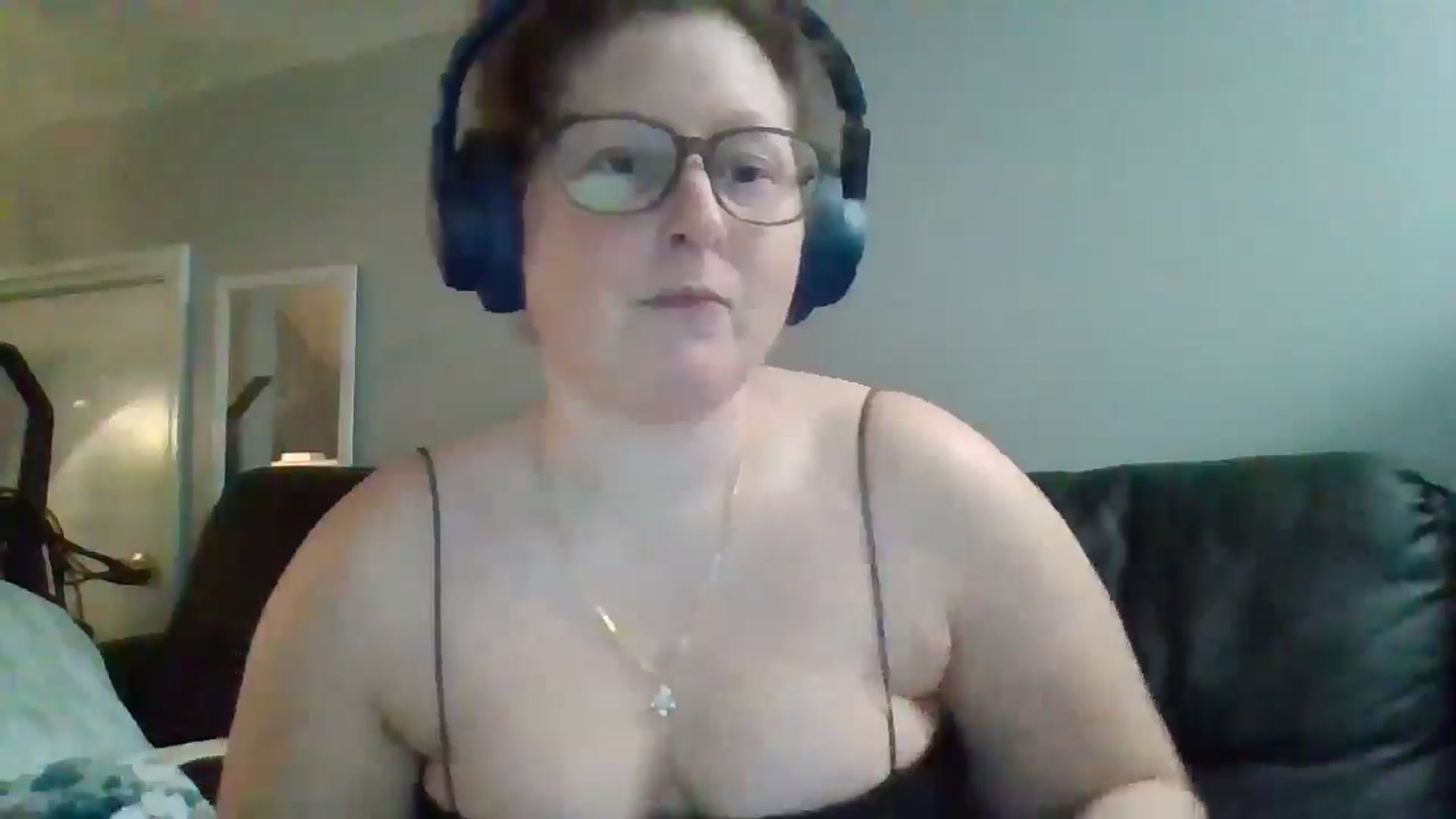 Gallery image thumbnail from SweetNSouthrn's myfreecams stream on, 01/04/2026, 12:29 image 13 of 20