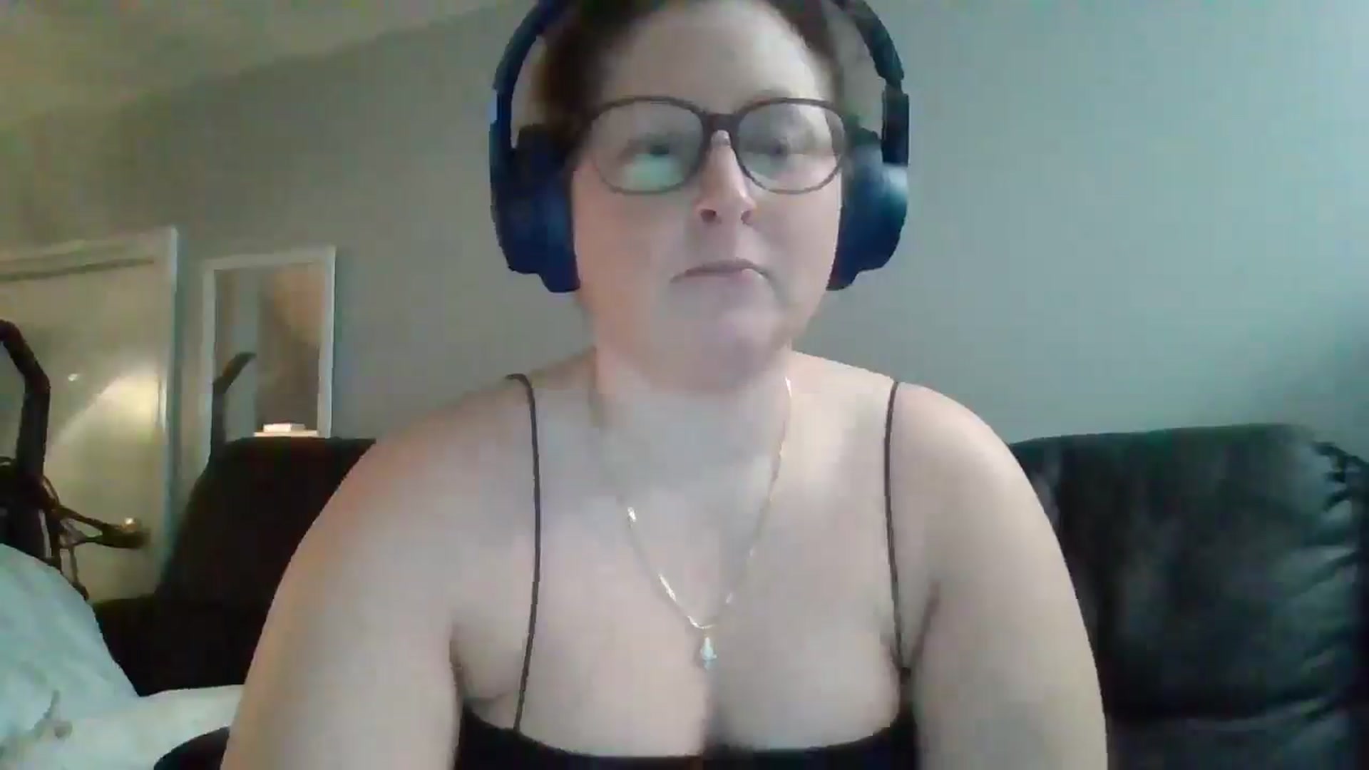 Gallery image thumbnail from SweetNSouthrn's myfreecams stream on, 01/04/2026, 12:29 image 8 of 20