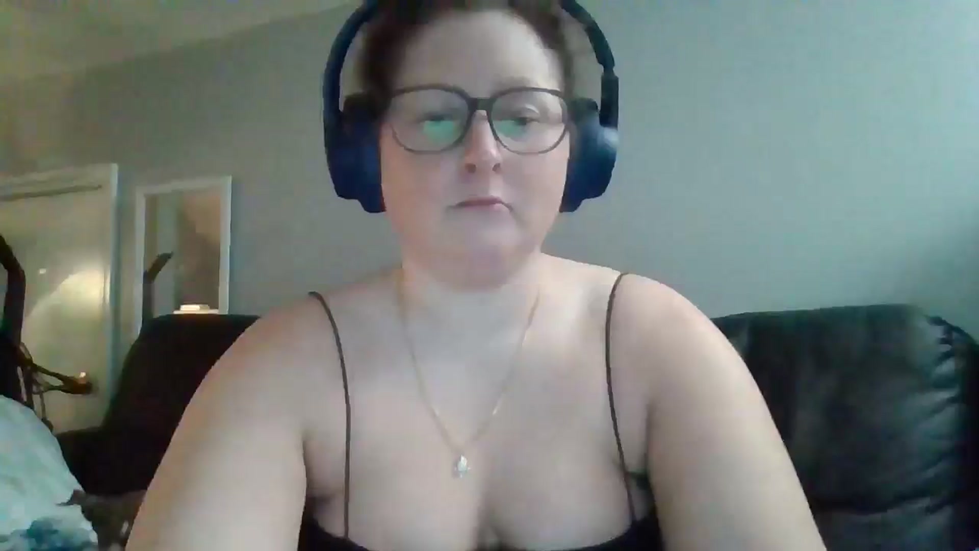 Gallery image thumbnail from SweetNSouthrn's myfreecams stream on, 01/04/2026, 12:29 image 16 of 20