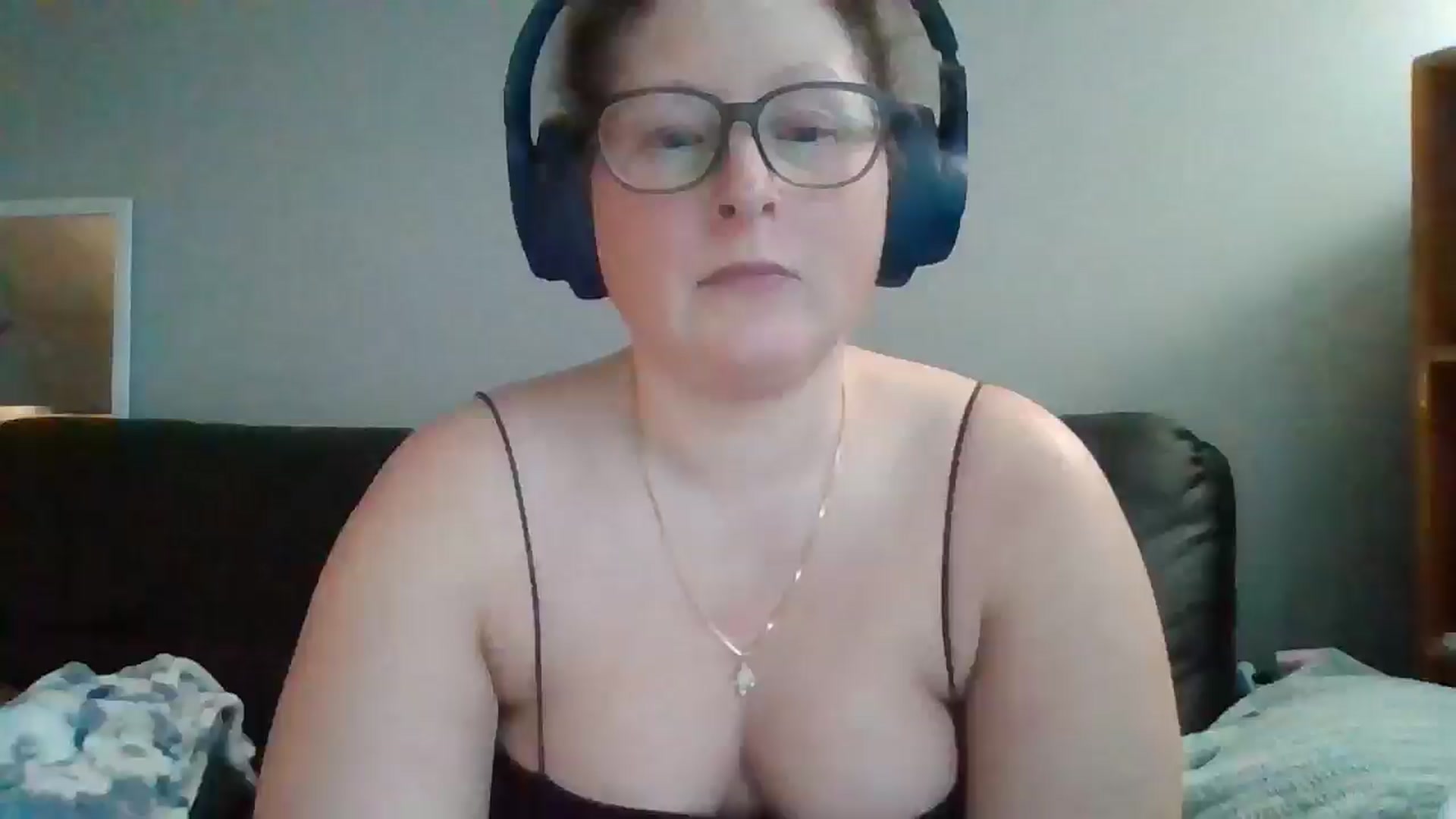 Gallery image thumbnail from SweetNSouthrn's myfreecams stream on, 01/04/2026, 12:50 image 17 of 20