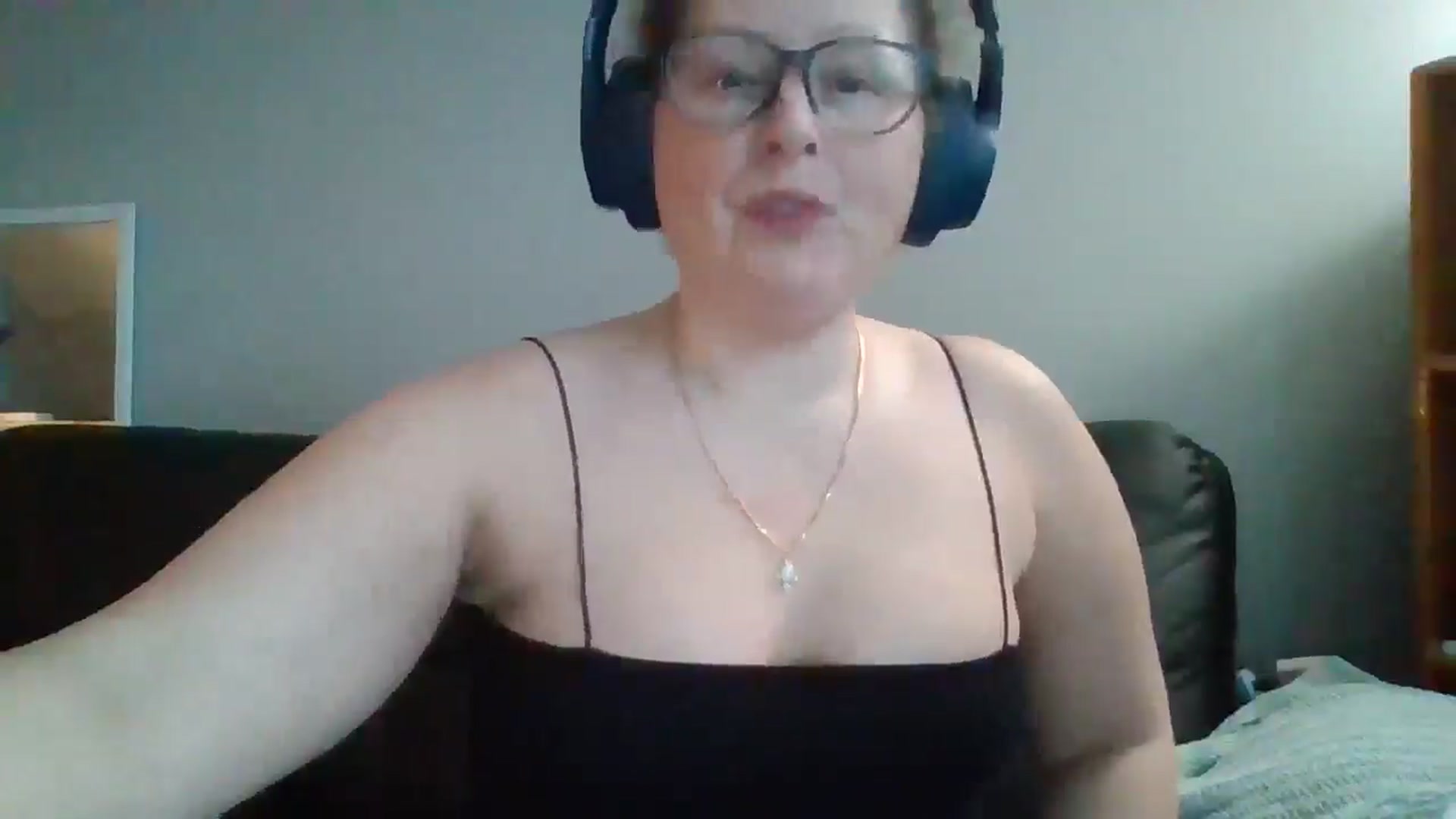 Gallery image thumbnail from SweetNSouthrn's myfreecams stream on, 01/04/2026, 12:50 image 19 of 20
