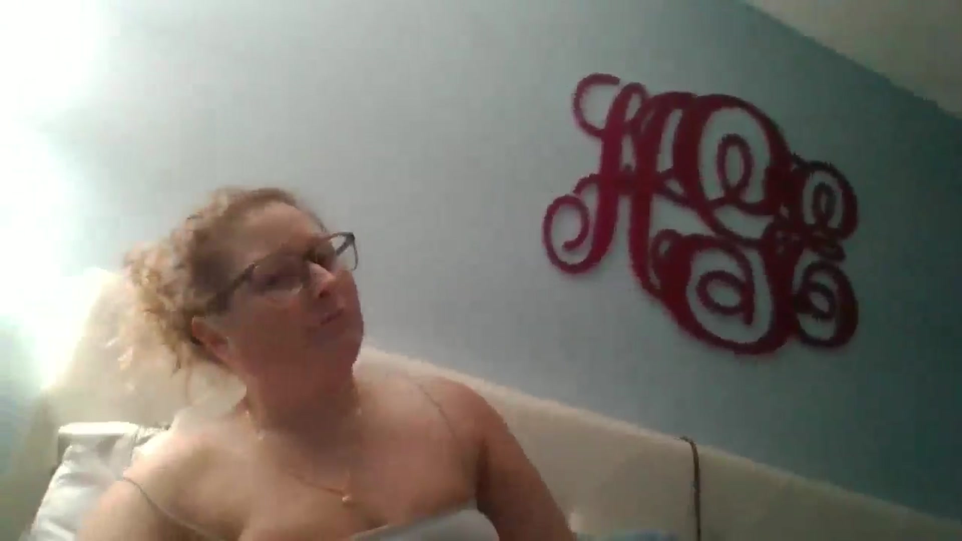 Gallery image thumbnail from SweetNSouthrn's myfreecams stream on, 02/13/2026, 11:40 image 2 of 20