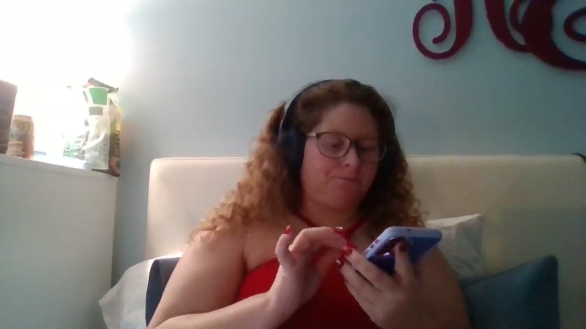 Gallery image thumbnail from SweetNSouthrn's myfreecams stream on, 02/17/2026, 12:52 image 17 of 20