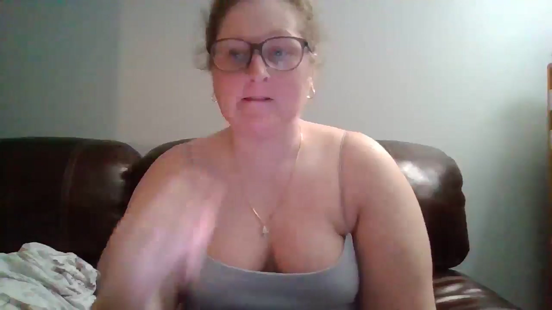 Gallery image thumbnail from SweetNSouthrn's myfreecams stream on, 02/27/2026, 14:02 image 14 of 20
