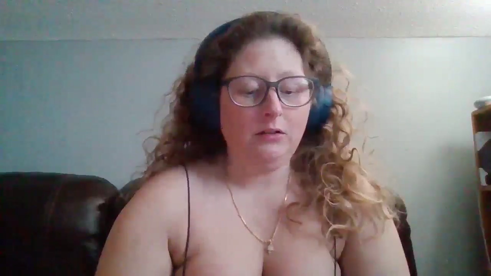 Gallery image thumbnail from SweetNSouthrn's myfreecams stream on, 03/05/2026, 13:52 image 6 of 20