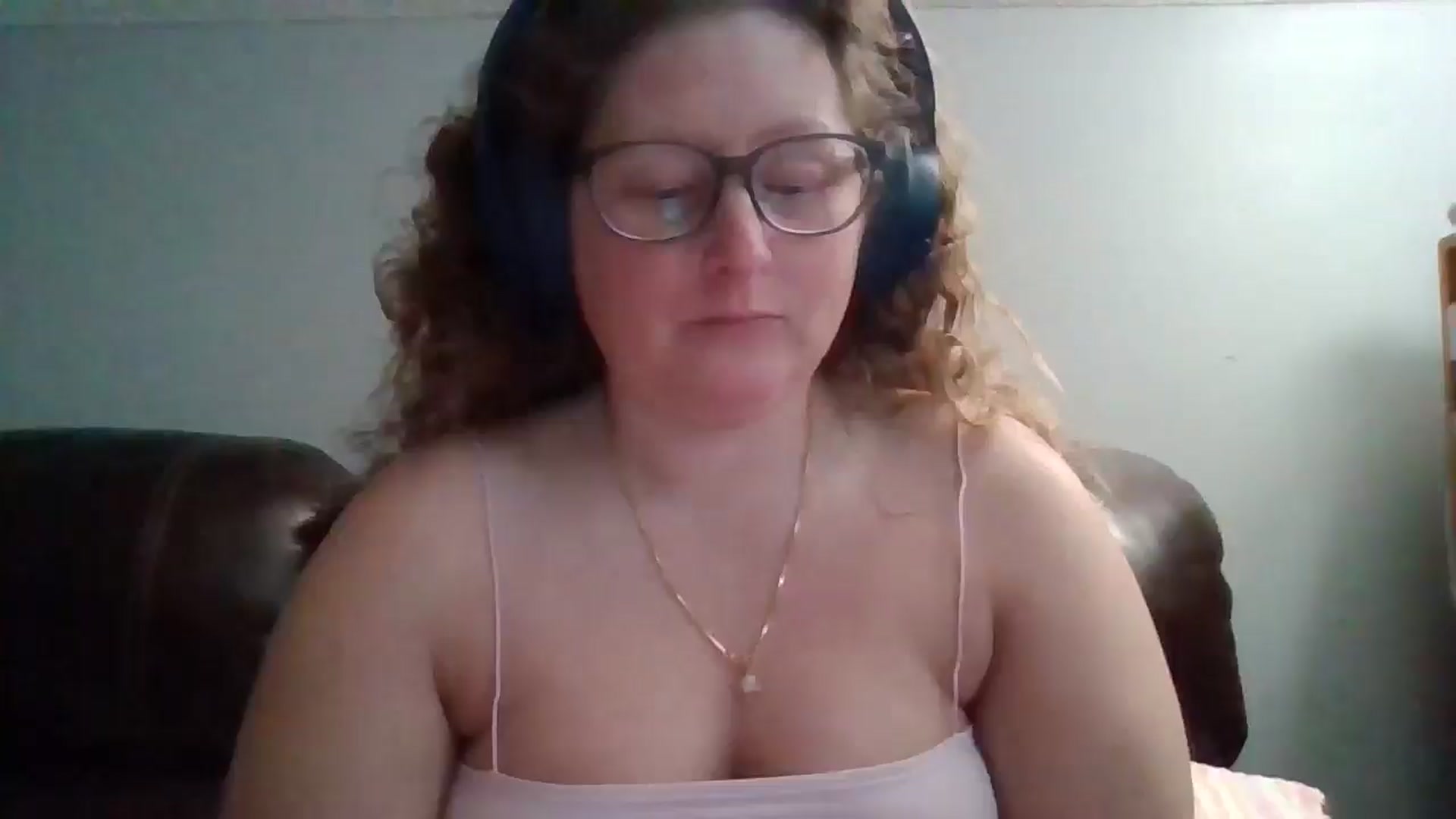 Gallery image thumbnail from SweetNSouthrn's myfreecams stream on, 03/08/2026, 13:21 image 1 of 20