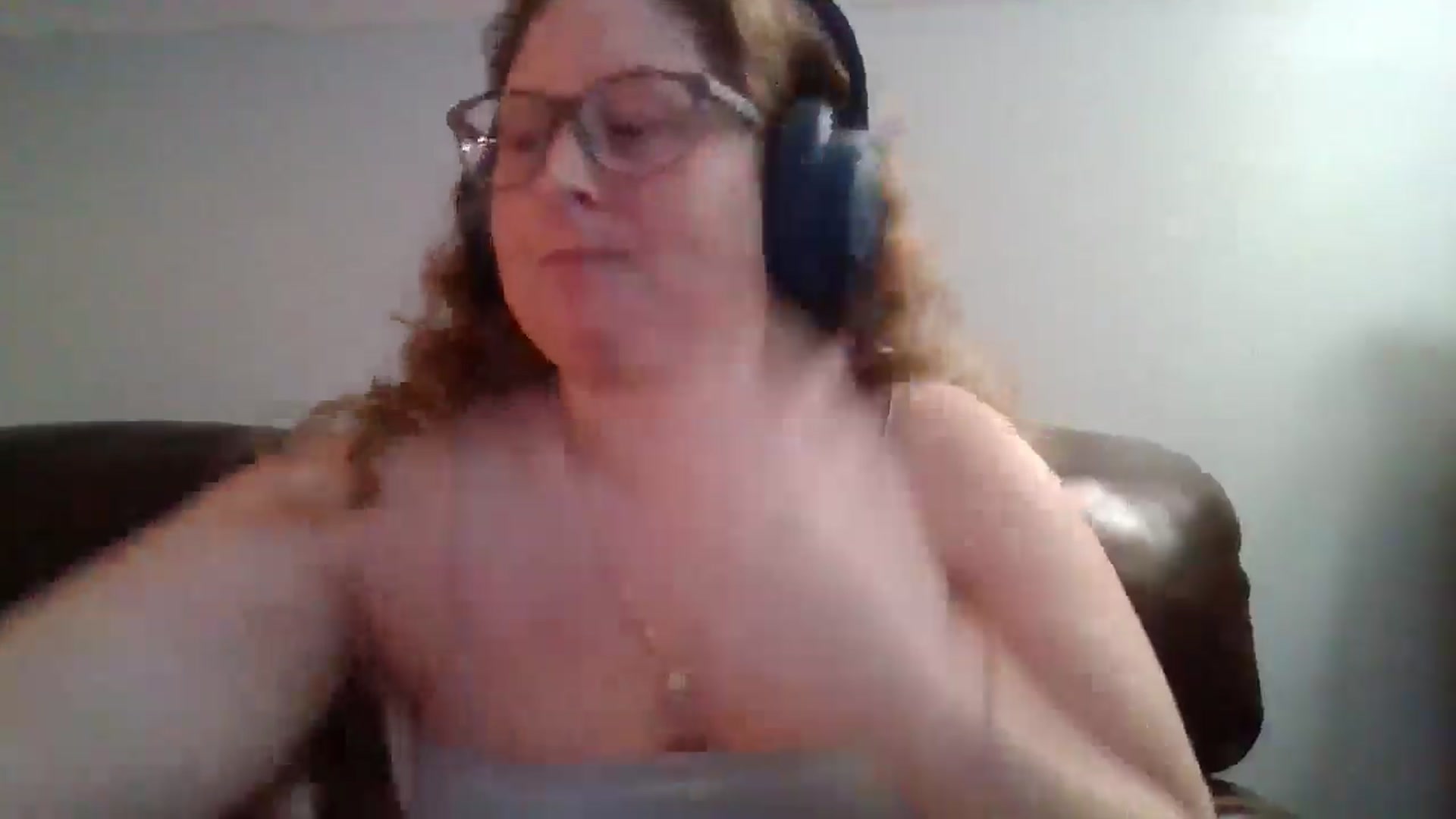 Gallery image thumbnail from SweetNSouthrn's myfreecams stream on, 03/09/2026, 12:08 image 12 of 20