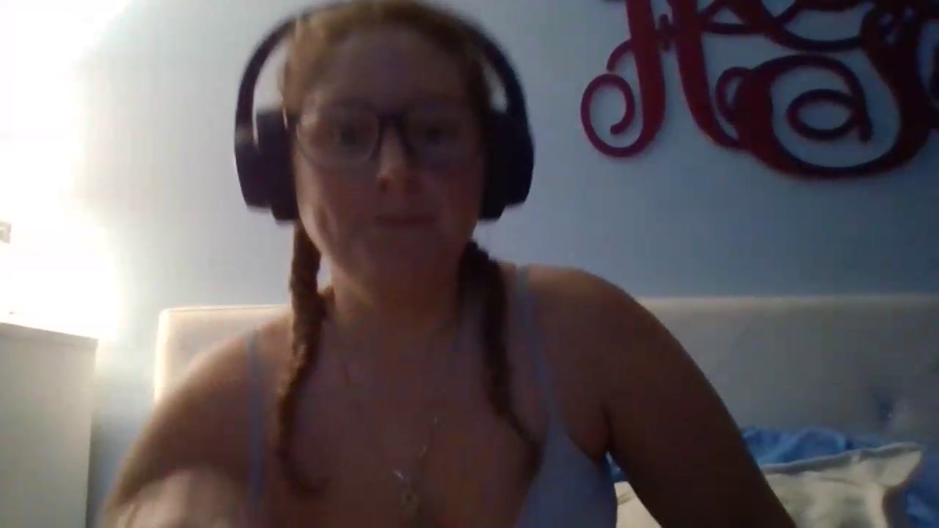 Gallery image thumbnail from SweetNSouthrn's myfreecams stream on, 05/30/2026, 10:08 image 6 of 20