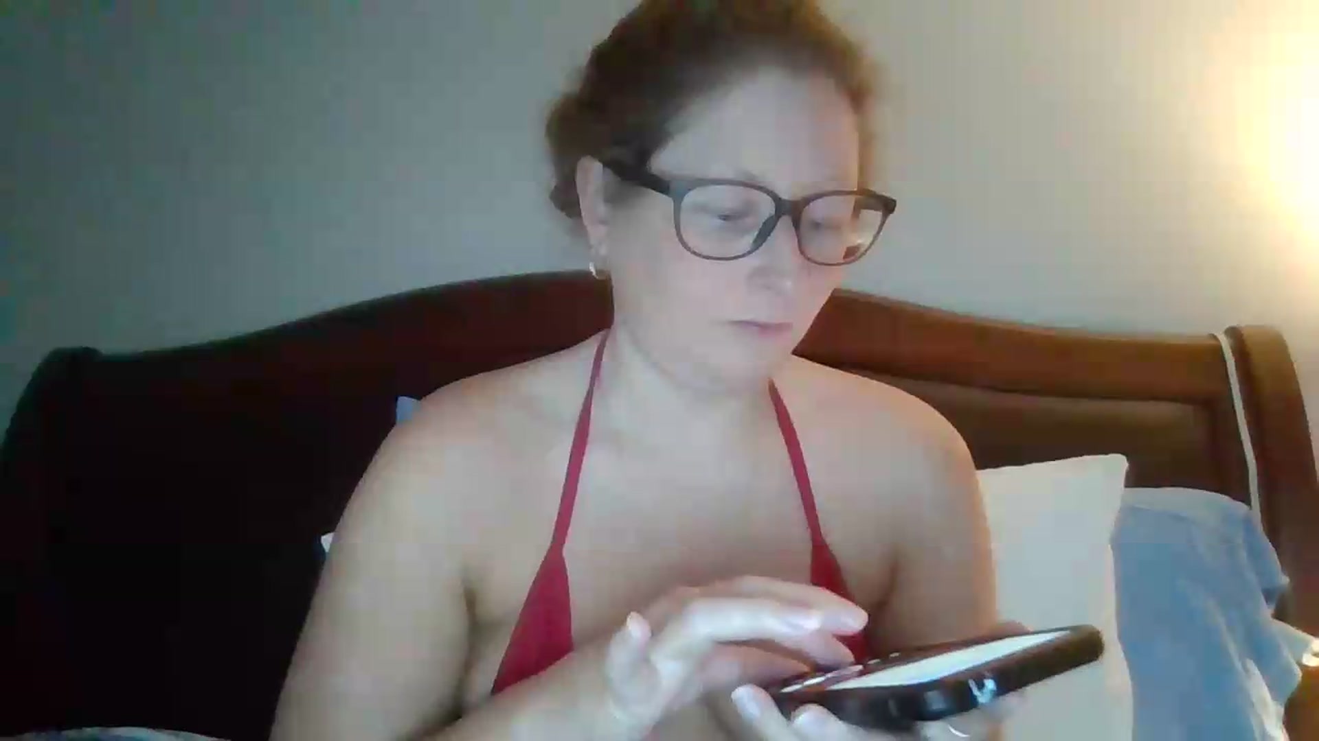 Gallery image thumbnail from SweetNSouthrn's myfreecams stream on, 08/05/2026, 12:13 image 5 of 20