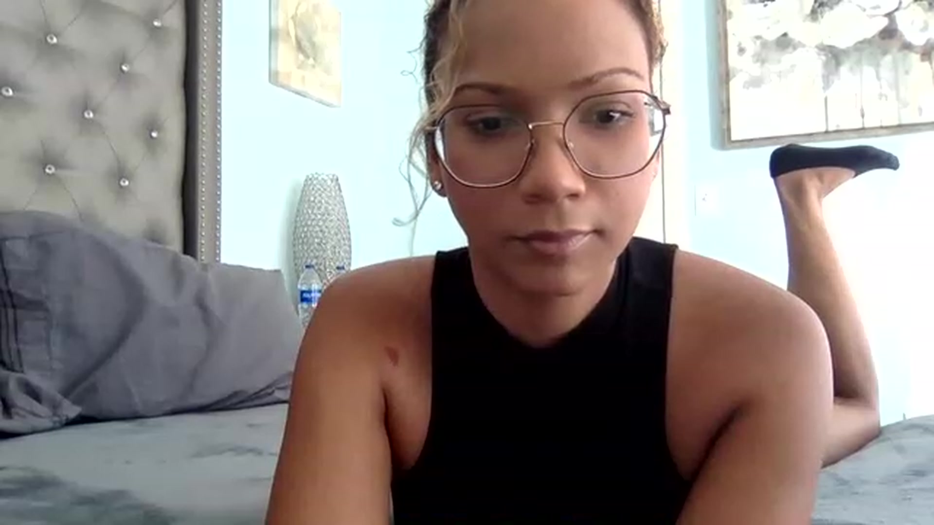 Gallery image thumbnail from SweetNatalie1's myfreecams stream on, 05/17/2023, 14:48 image 14 of 20
