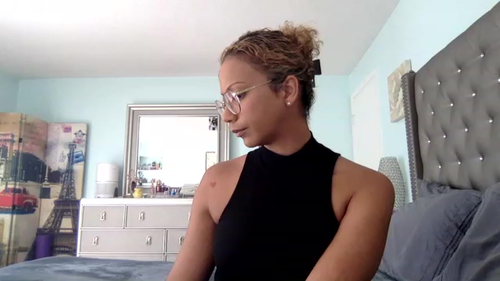 Gallery image thumbnail from SweetNatalie1's myfreecams stream on, 05/17/2023, 14:48 image 8 of 20