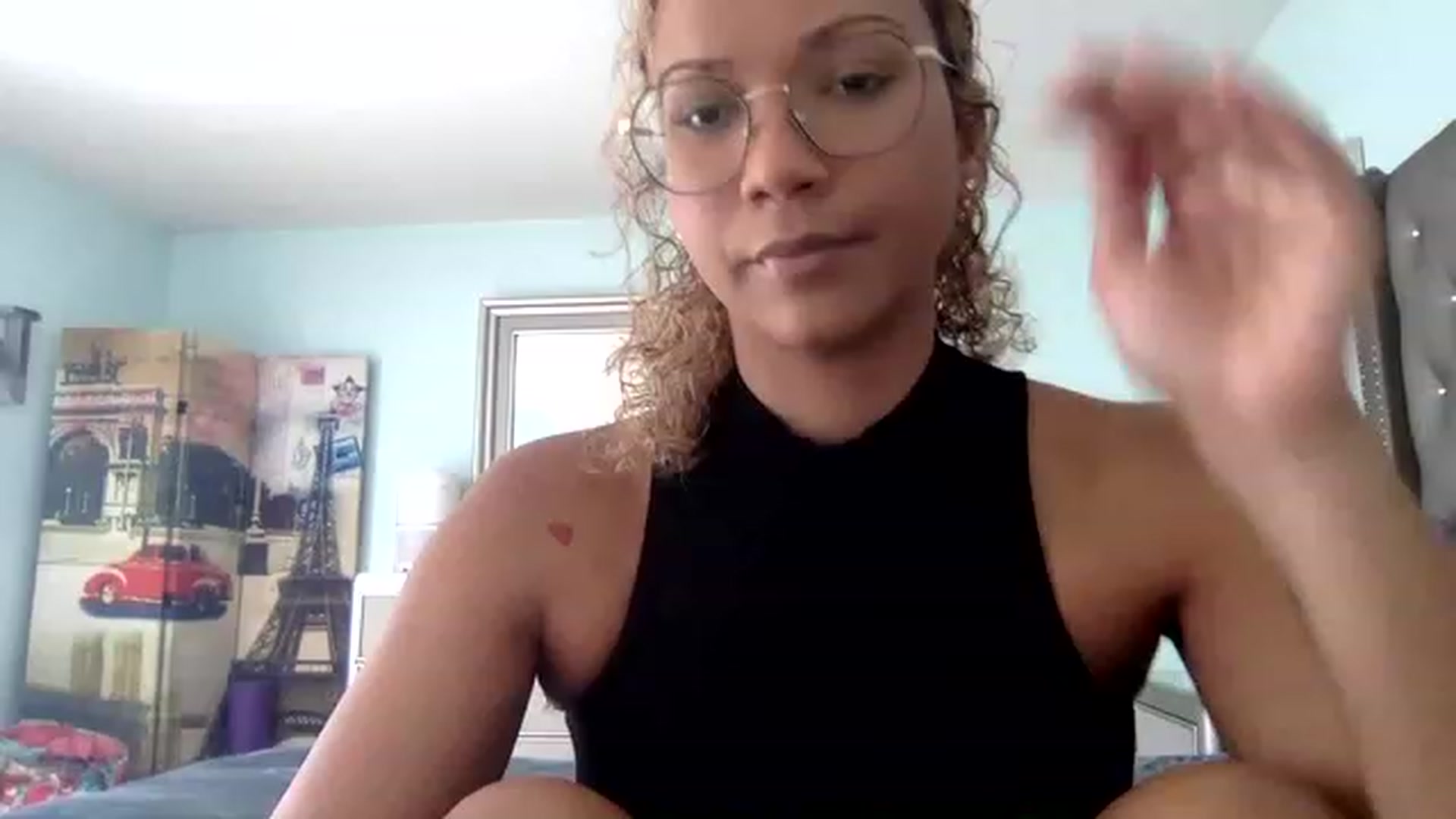 Gallery image thumbnail from SweetNatalie1's myfreecams stream on, 05/17/2023, 14:48 image 1 of 20