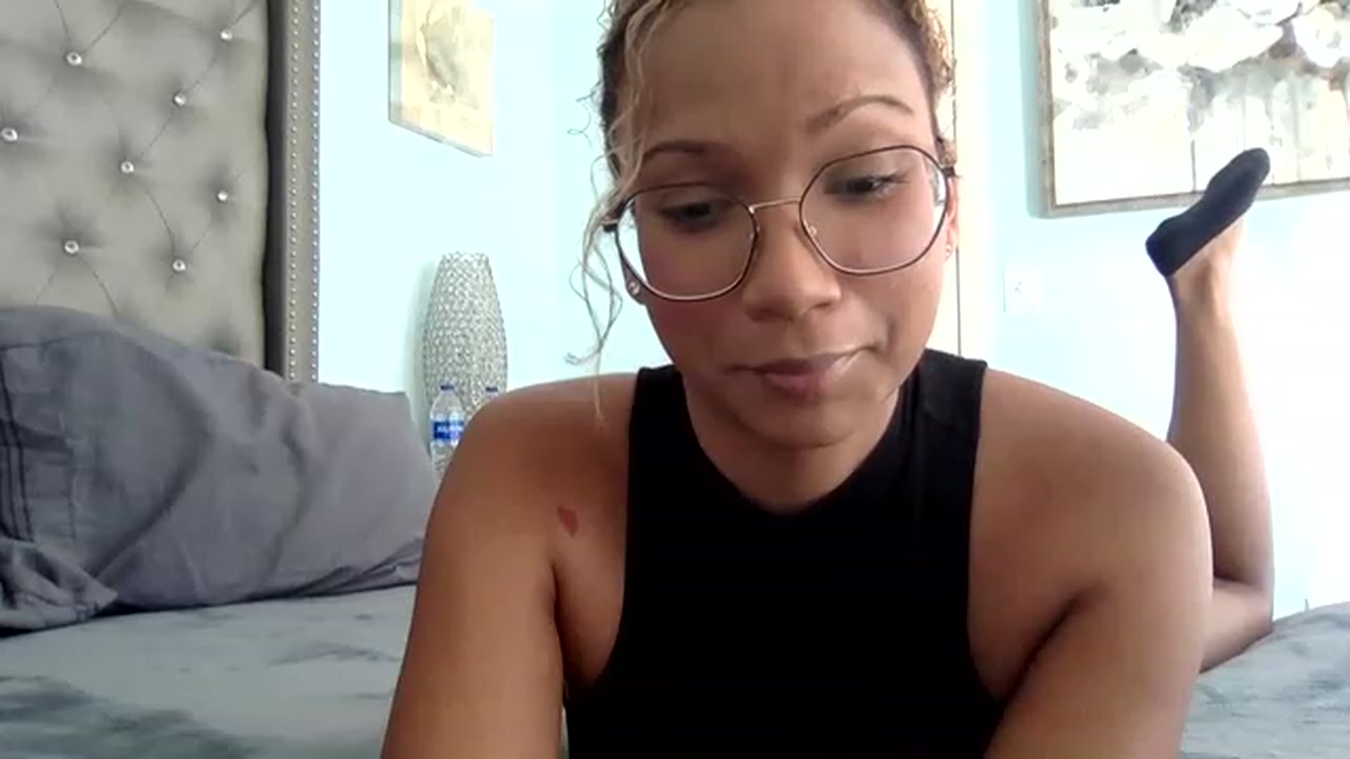 Gallery image thumbnail from SweetNatalie1's myfreecams stream on, 05/17/2023, 14:48 image 16 of 20