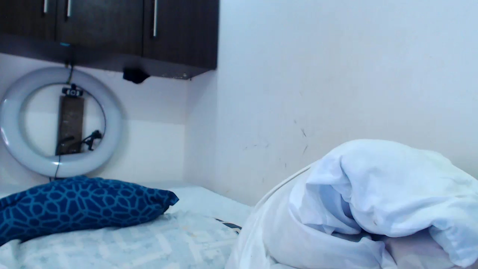 Gallery image thumbnail from SweetNinotCHk's myfreecams stream on, 11/18/2022, 05:12 image 12 of 20