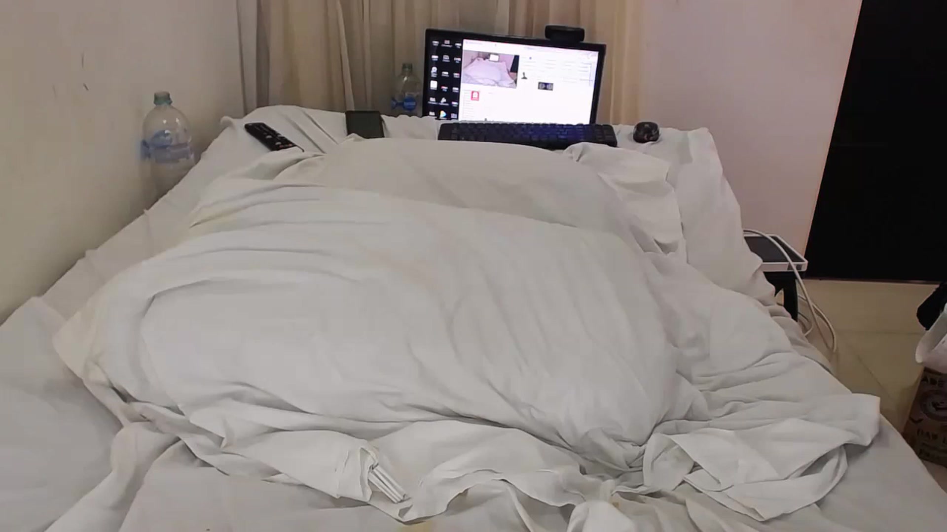 Gallery image thumbnail from SweetNinotCHk's myfreecams stream on, 11/23/2022, 20:20 image 3 of 20