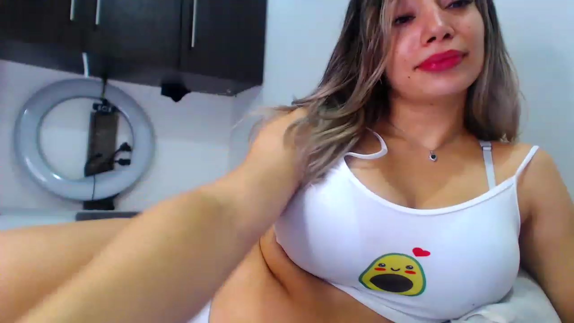 Gallery image thumbnail from SweetNinotCHk's myfreecams stream on, 12/27/2022, 04:42 image 15 of 20