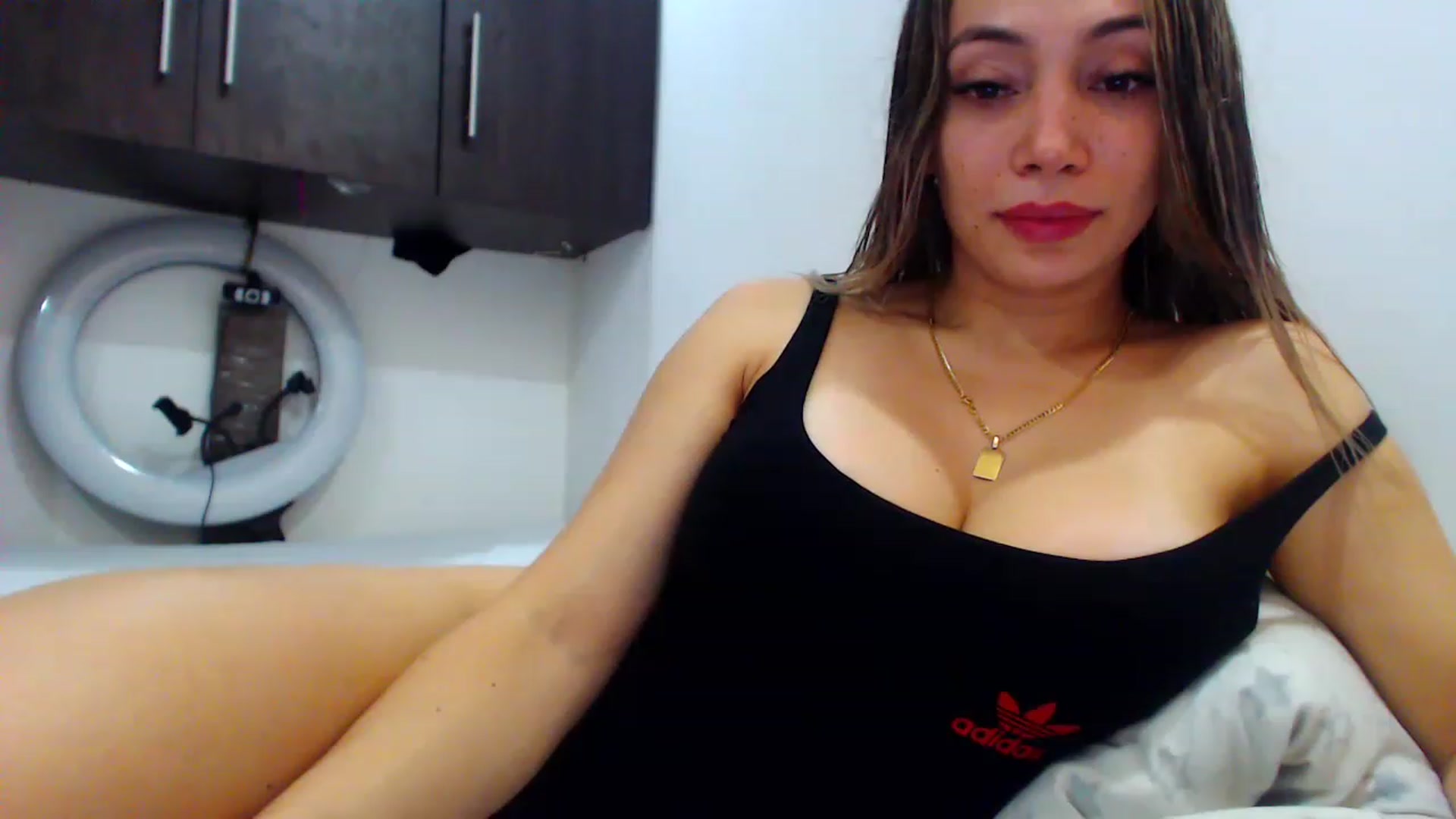 Gallery image thumbnail from SweetNinotCHk's myfreecams stream on, 02/19/2023, 16:10 image 5 of 20