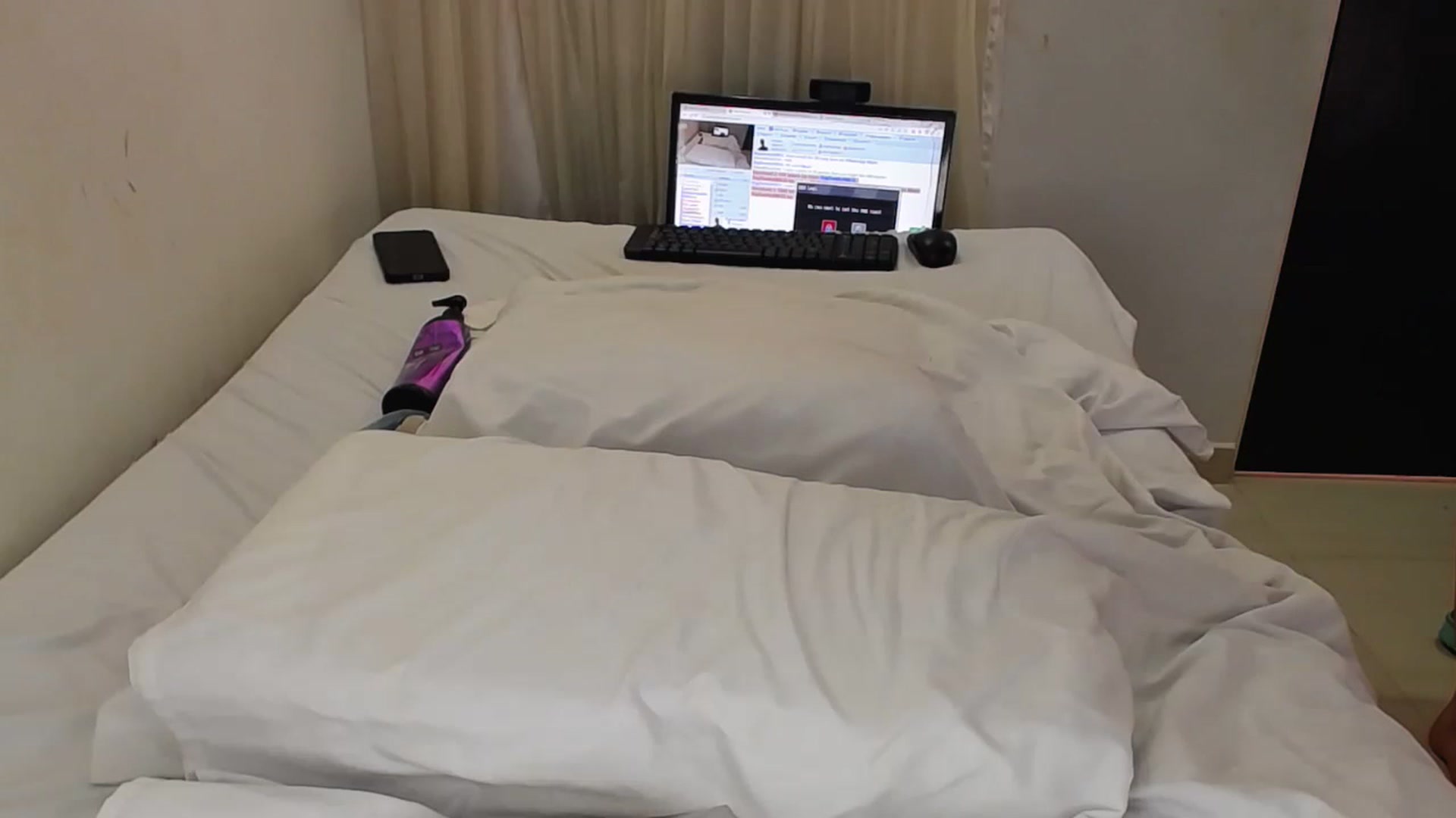 Gallery image thumbnail from SweetNinotCHk's myfreecams stream on, 04/22/2023, 19:33 image 2 of 20