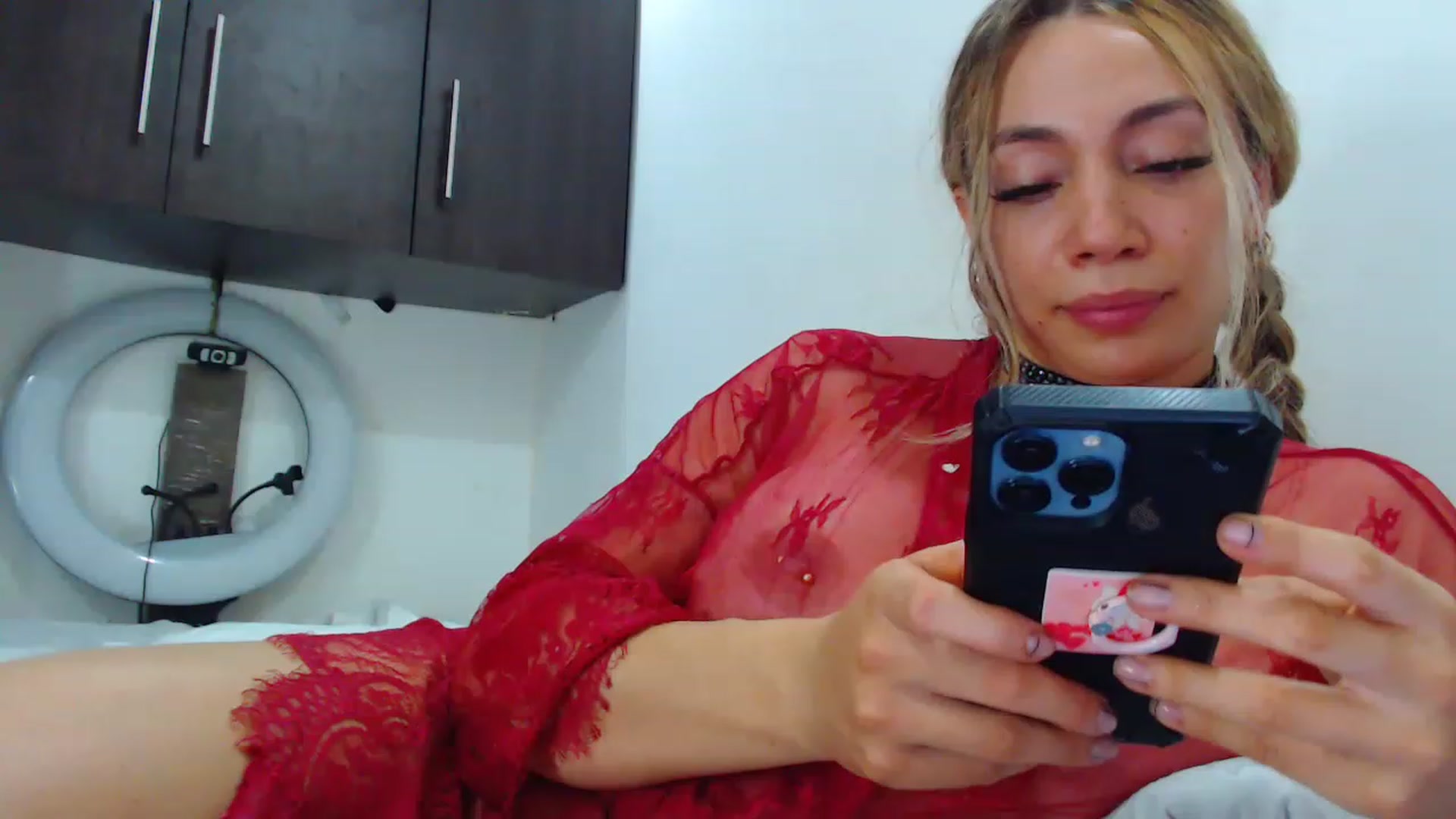 Gallery image thumbnail from SweetNinotCHk's myfreecams stream on, 06/12/2023, 22:52 image 8 of 20