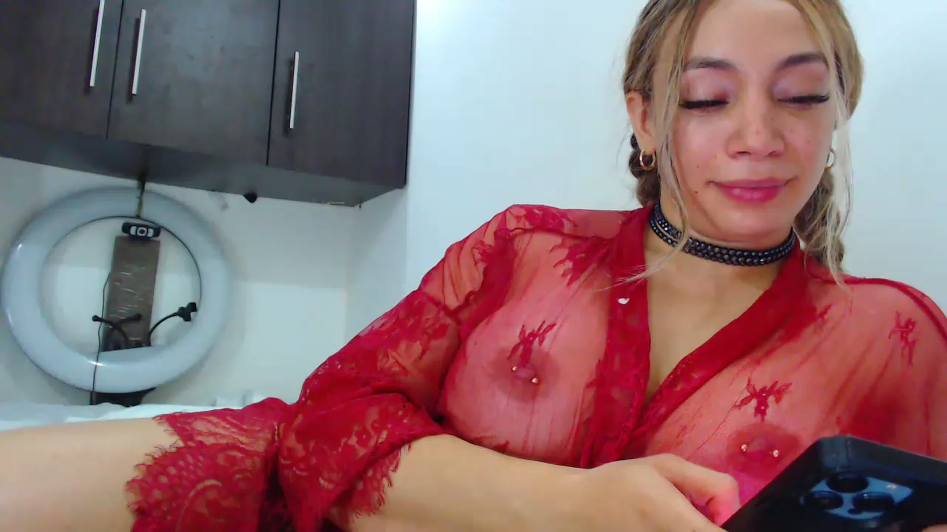 Gallery image thumbnail from SweetNinotCHk's myfreecams stream on, 06/12/2023, 22:52 image 7 of 20