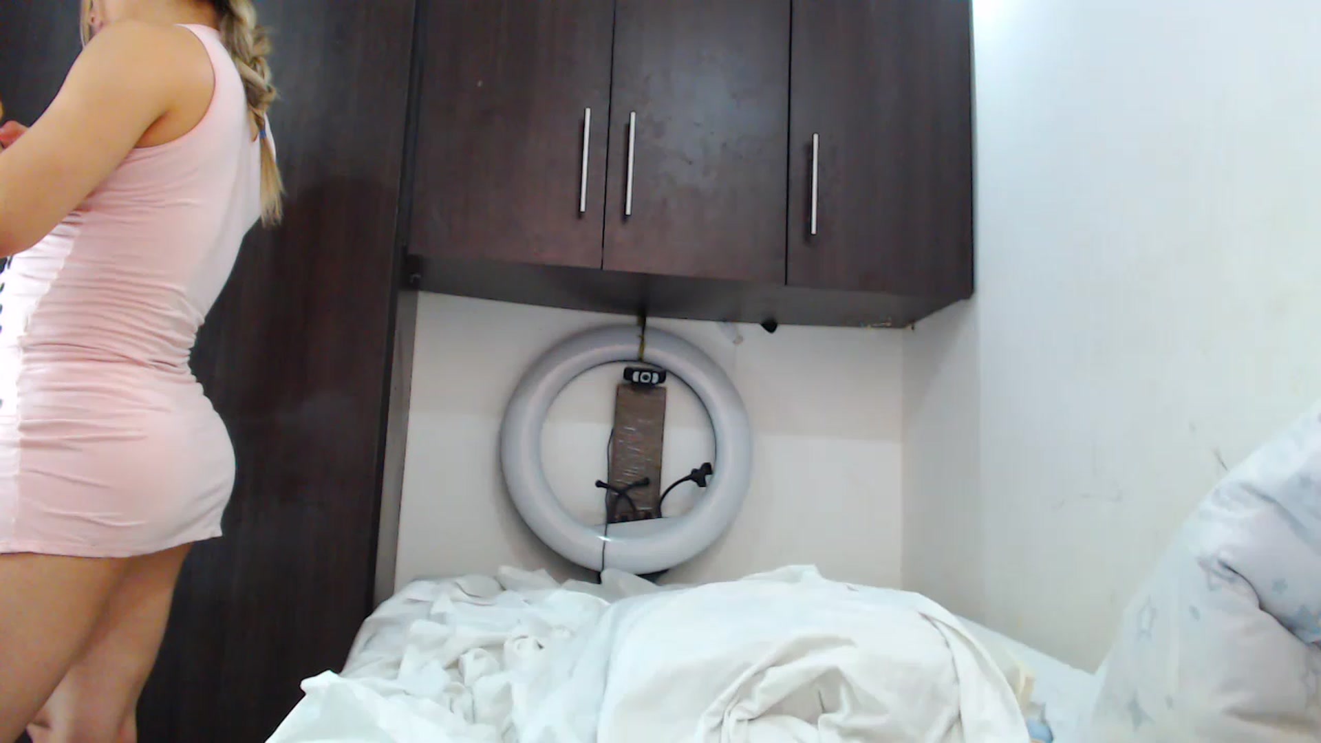 Gallery image thumbnail from SweetNinotCHk's myfreecams stream on, 06/16/2023, 18:25 image 1 of 20