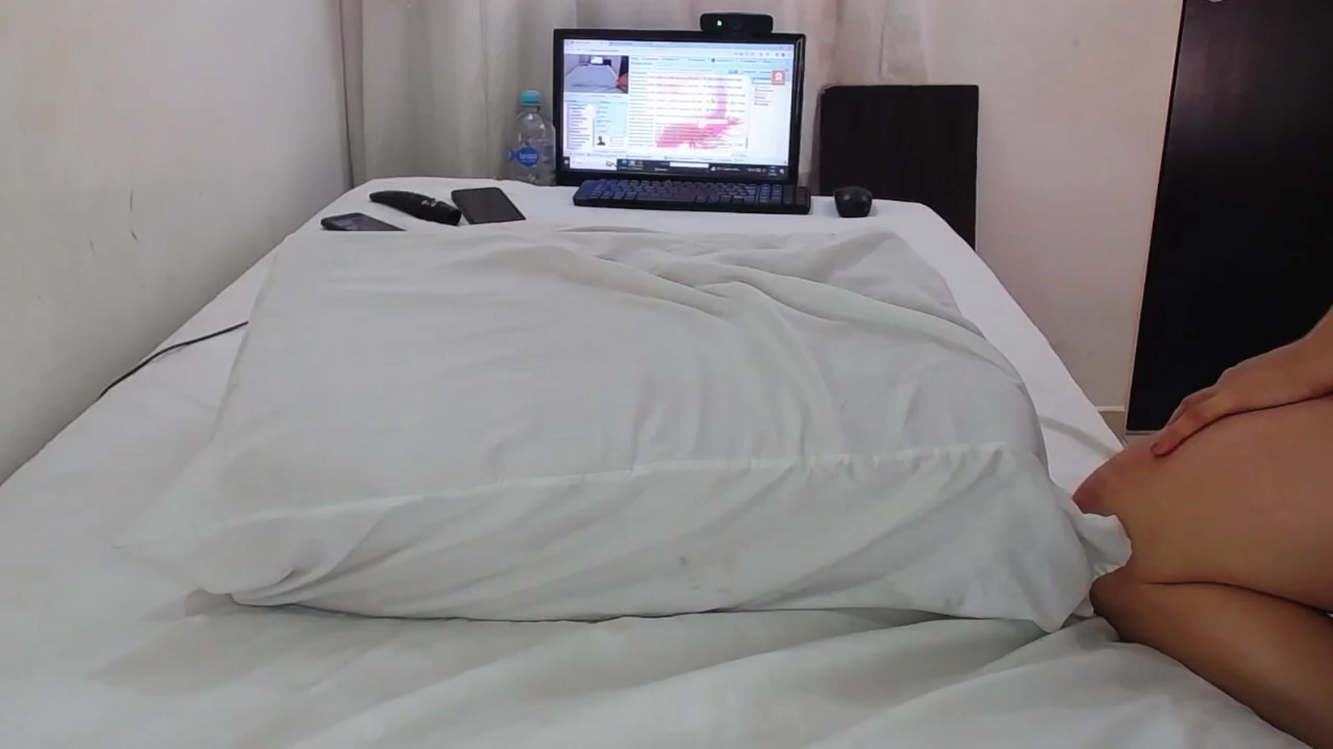 Gallery image thumbnail from SweetNinotCHk's myfreecams stream on, 03/30/2024, 18:14 image 1 of 20