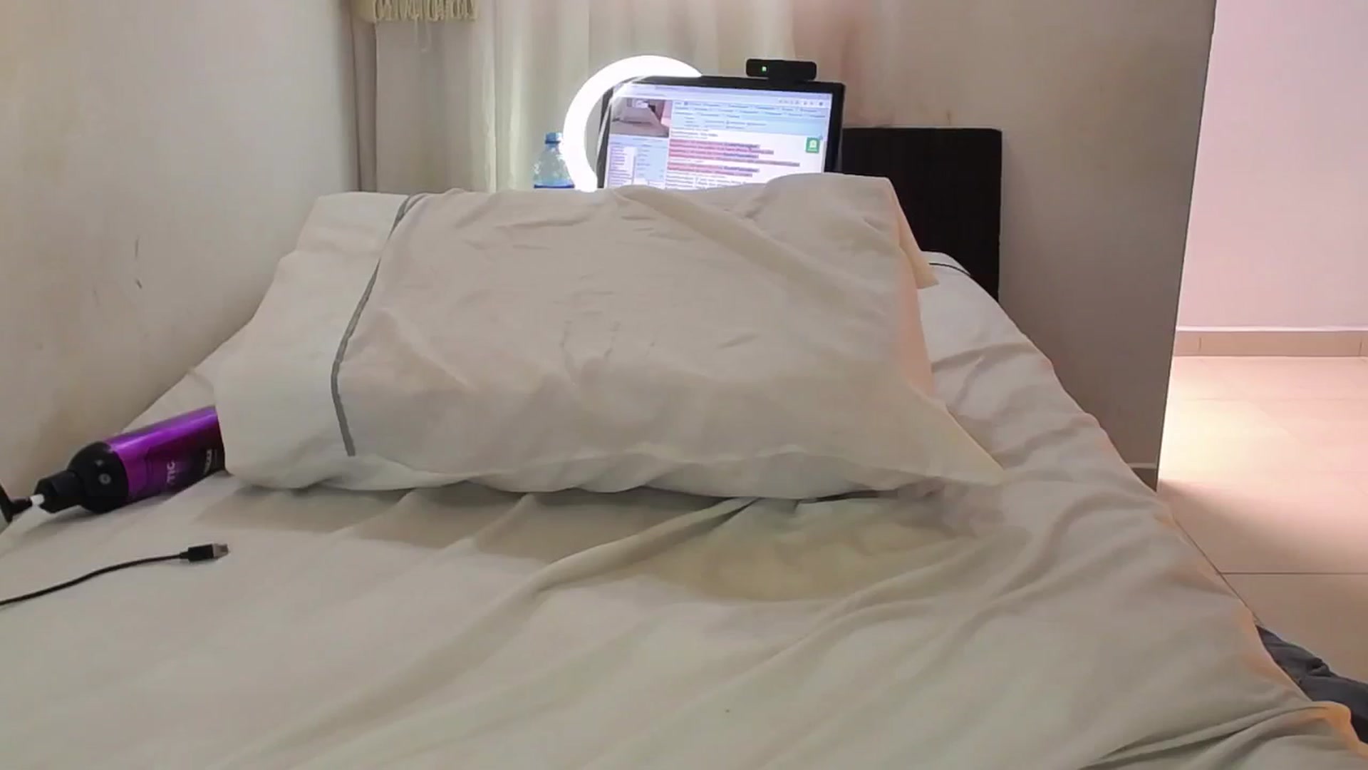 Gallery image thumbnail from SweetNinotCHk's myfreecams stream on, 04/25/2024, 18:17 image 7 of 20