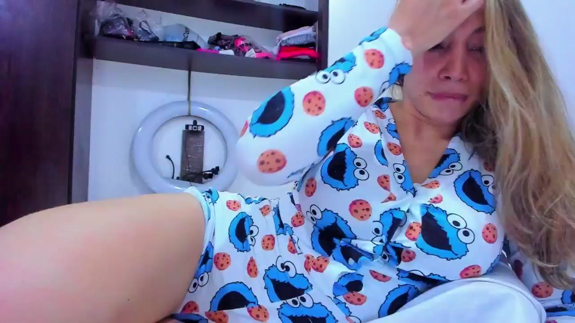 Gallery image thumbnail from SweetNinotCHk's myfreecams stream on, 05/27/2024, 24:50 image 4 of 20