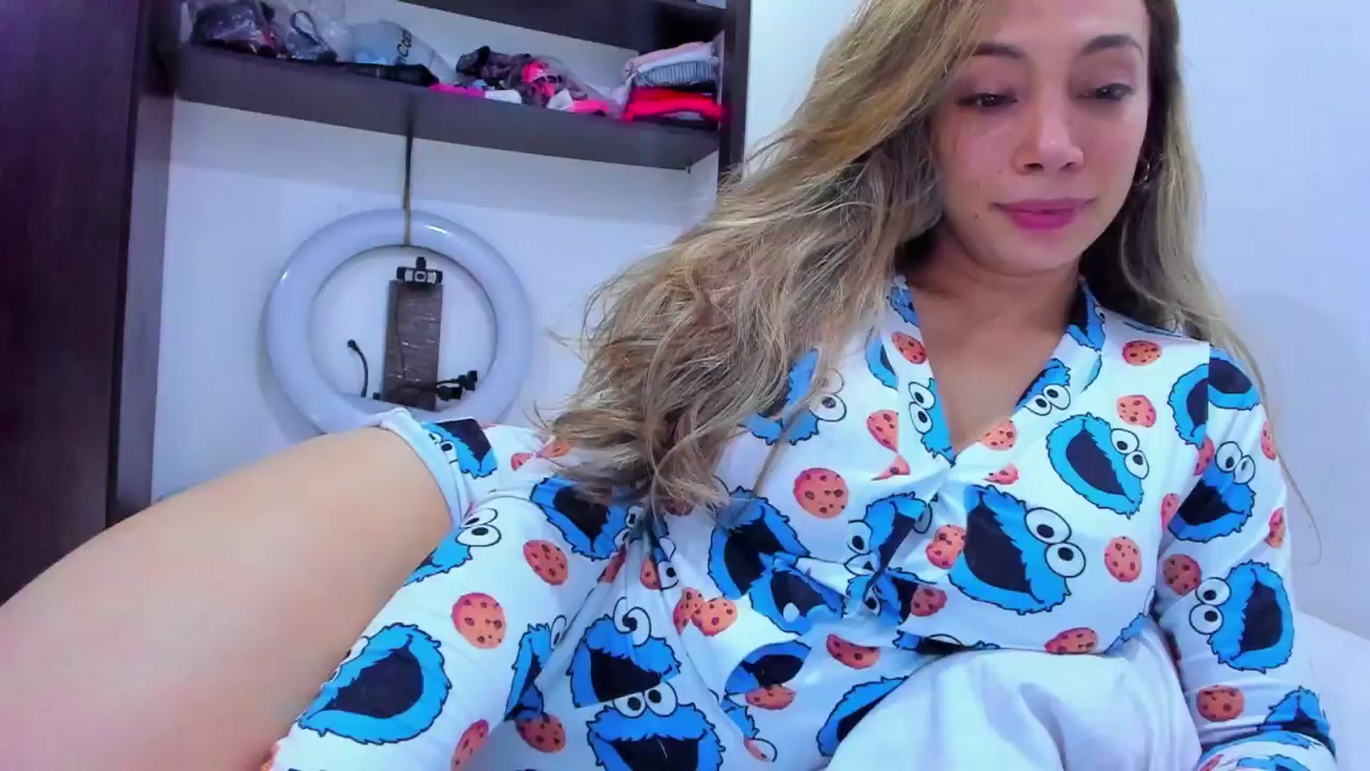 Gallery image thumbnail from SweetNinotCHk's myfreecams stream on, 05/27/2024, 24:50 image 2 of 20