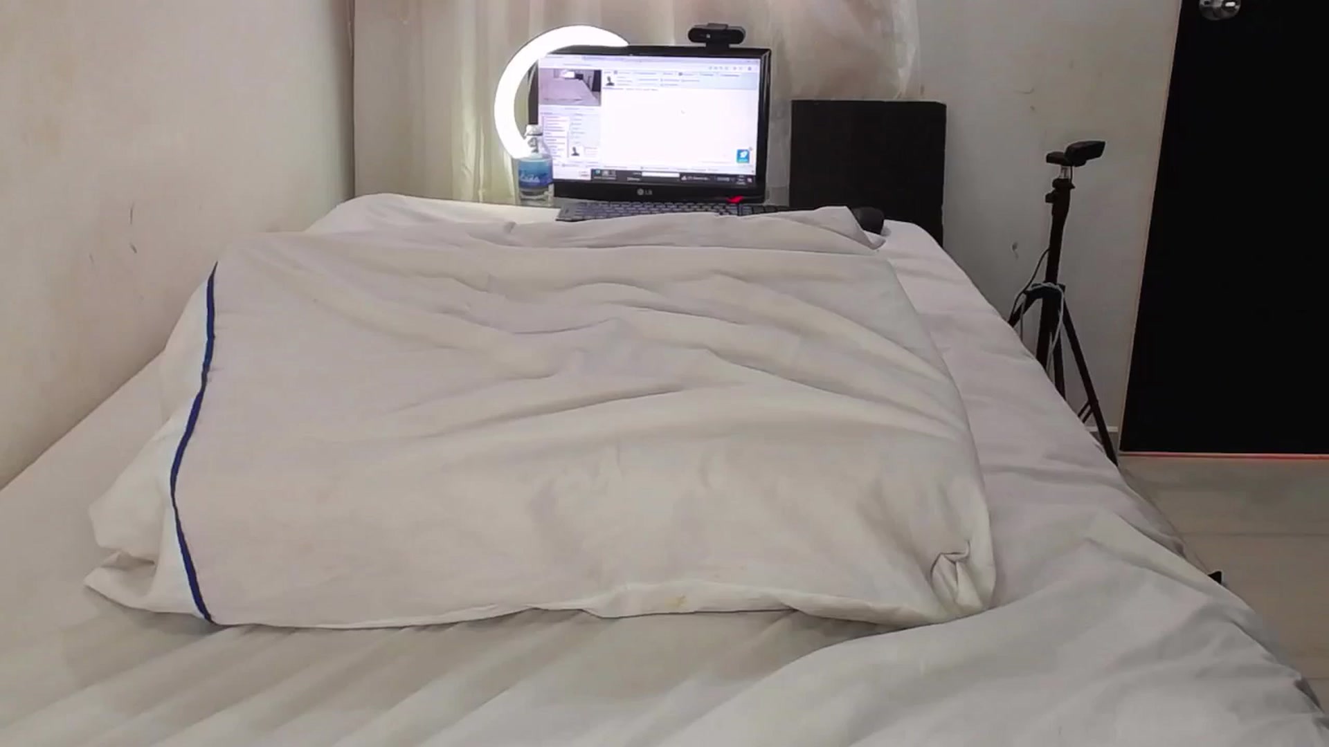 Gallery image thumbnail from SweetNinotCHk's myfreecams stream on, 06/15/2024, 17:17 image 17 of 20