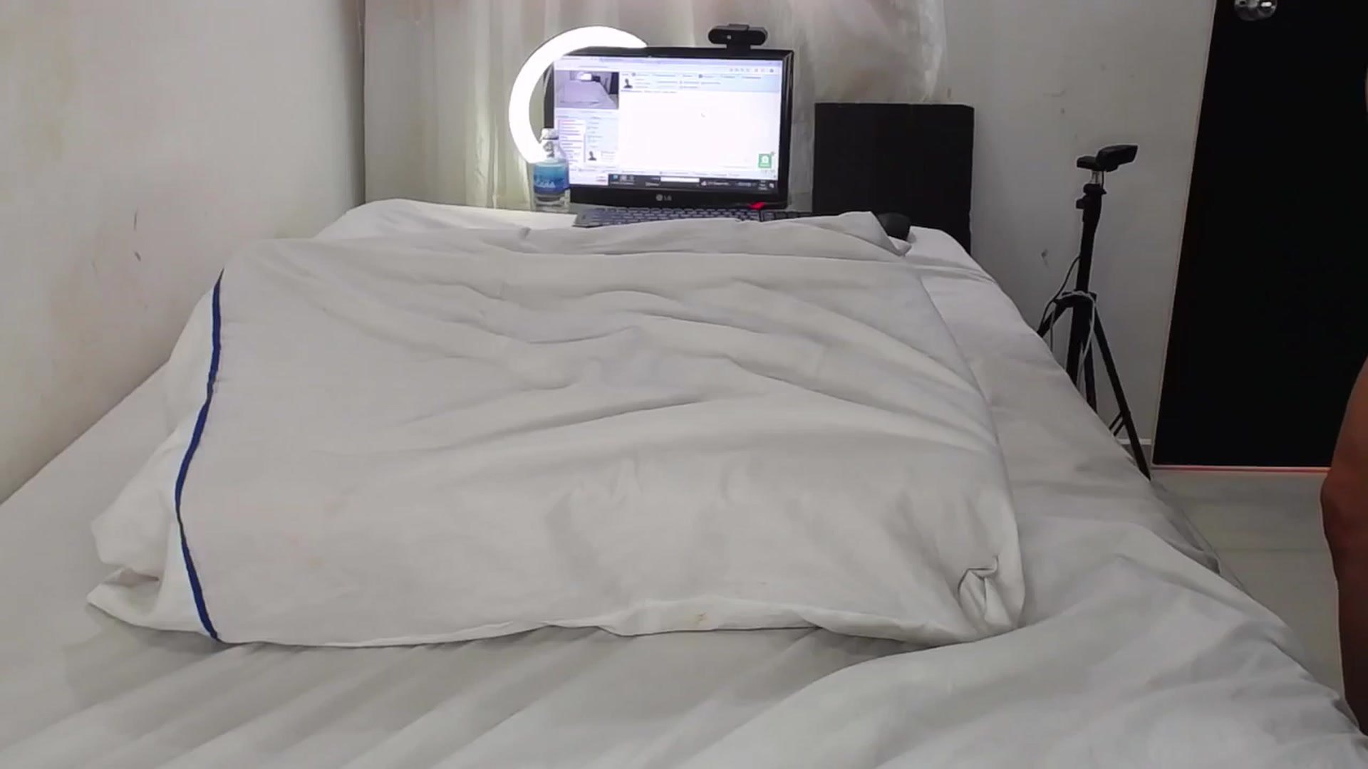 Gallery image thumbnail from SweetNinotCHk's myfreecams stream on, 06/15/2024, 17:17 image 18 of 20