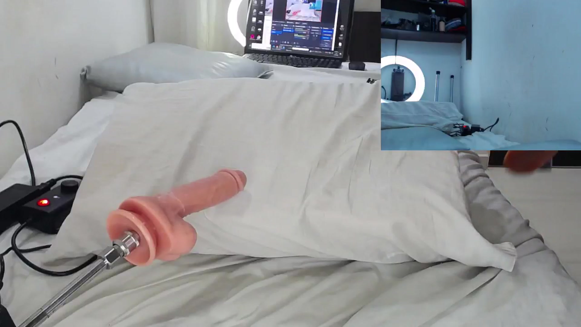 Gallery image thumbnail from SweetNinotCHk's myfreecams stream on, 06/24/2024, 18:46 image 8 of 20