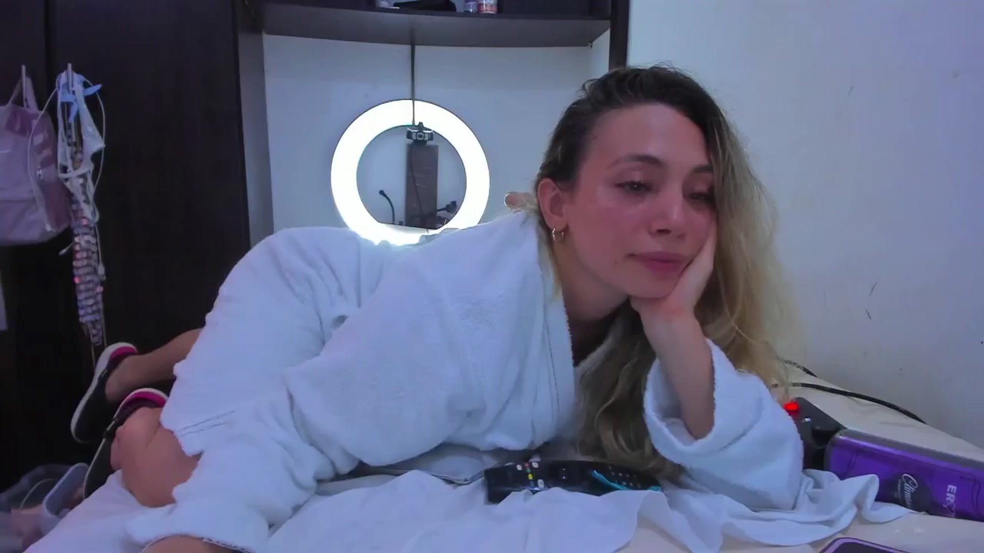 Gallery image thumbnail from SweetNinotCHk's myfreecams stream on, 12/31/2024, 18:57 image 12 of 20