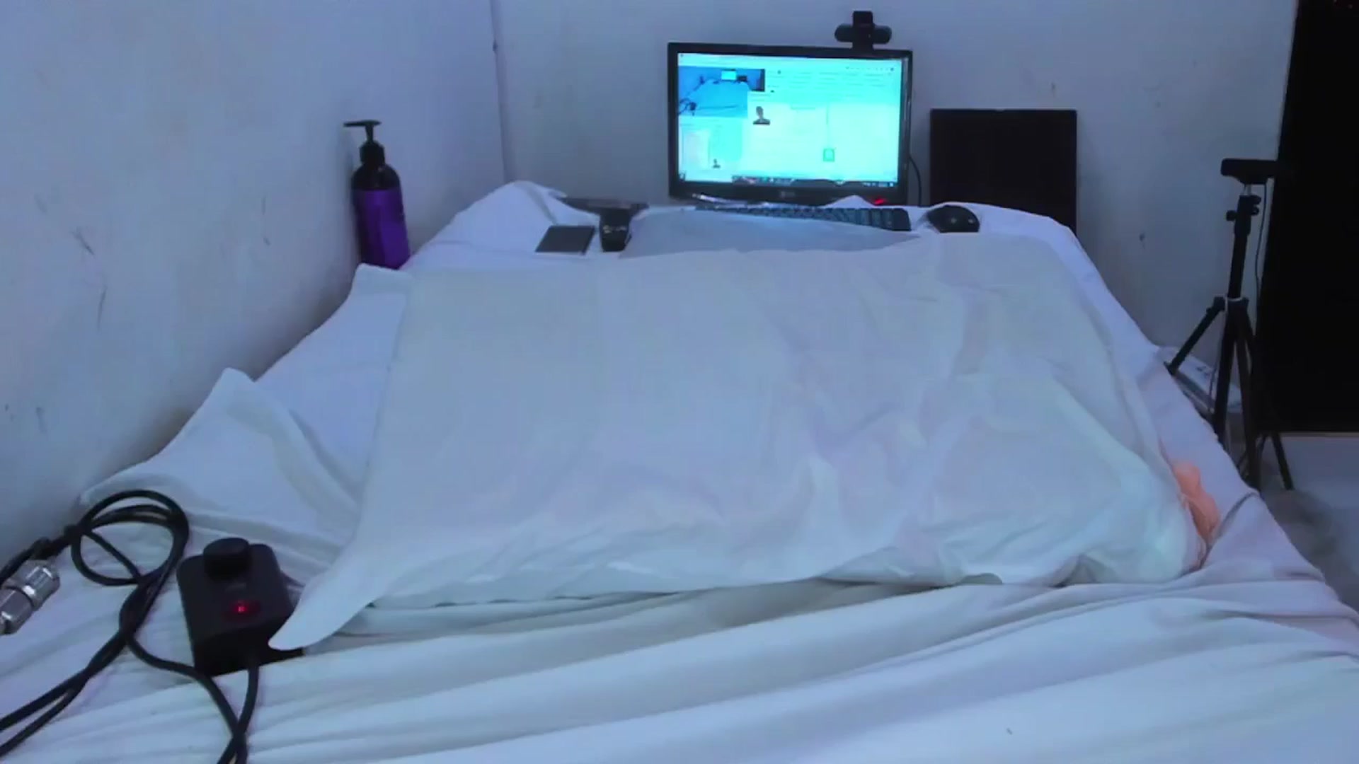 Gallery image thumbnail from SweetNinotCHk's myfreecams stream on, 03/01/2025, 17:53 image 18 of 20