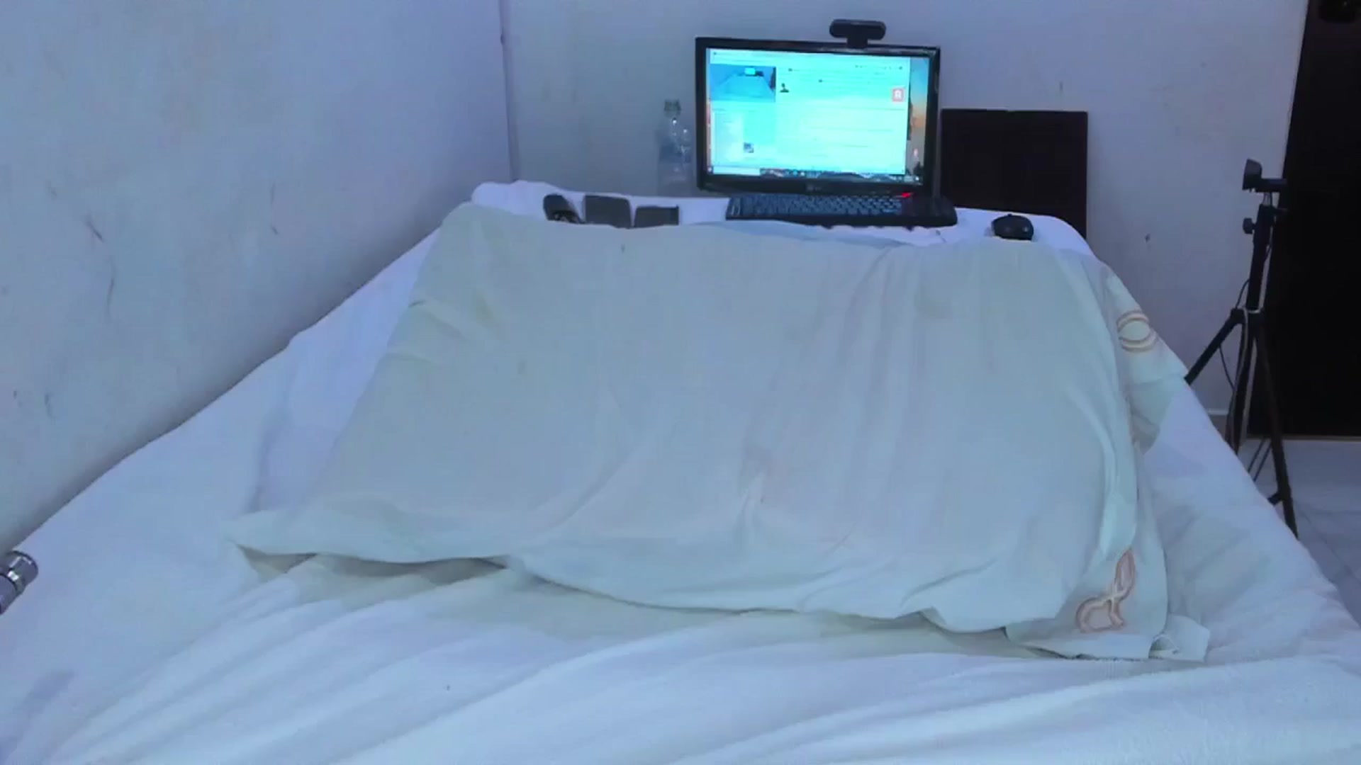 Gallery image thumbnail from SweetNinotCHk's myfreecams stream on, 03/14/2025, 20:10 image 17 of 20
