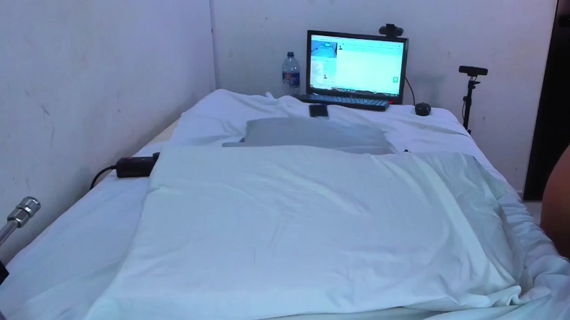 Gallery image thumbnail from SweetNinotCHk's myfreecams stream on, 04/26/2025, 18:44 image 10 of 20