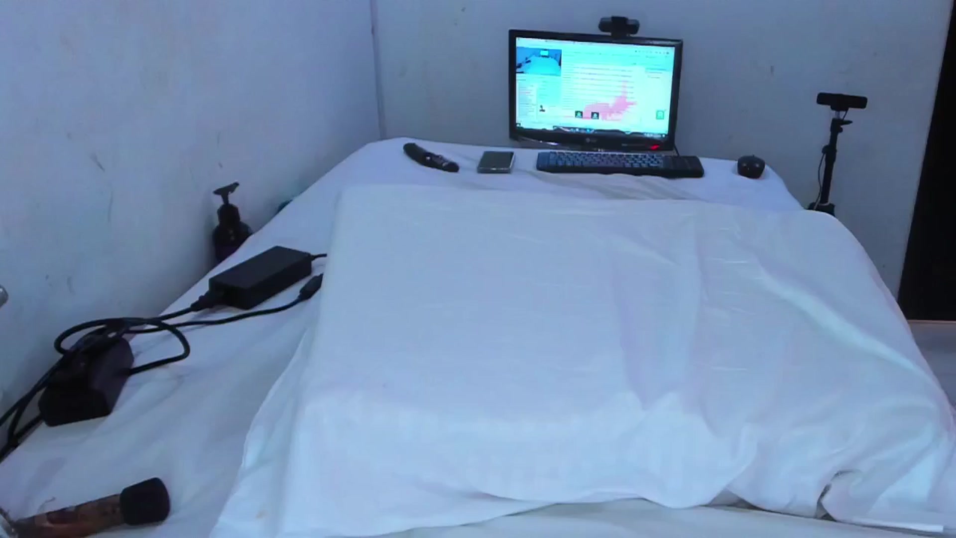 Gallery image thumbnail from SweetNinotCHk's myfreecams stream on, 04/28/2025, 17:40 image 6 of 20