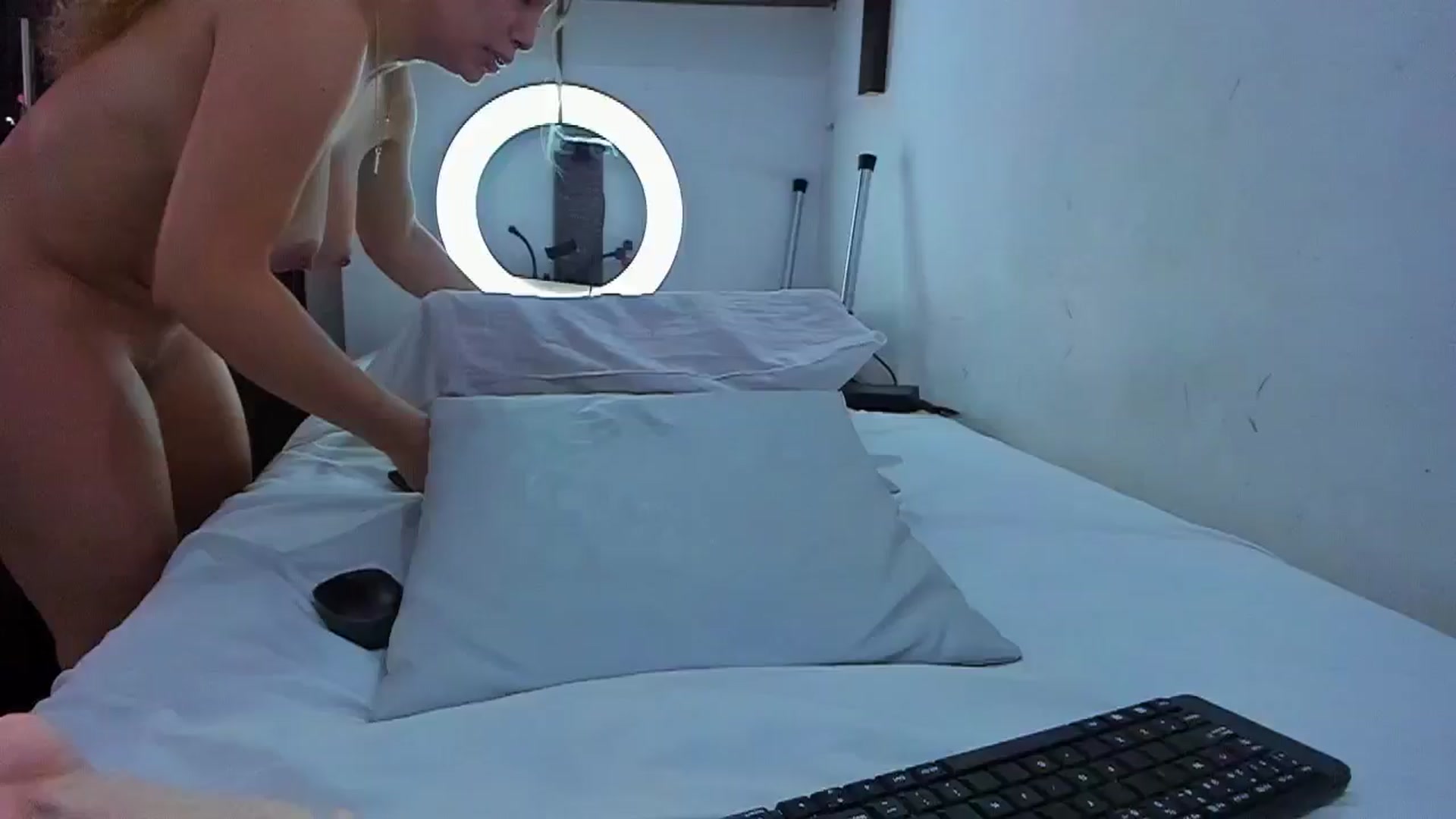 Gallery image thumbnail from SweetNinotCHk's myfreecams stream on, 07/15/2025, 19:28 image 13 of 20