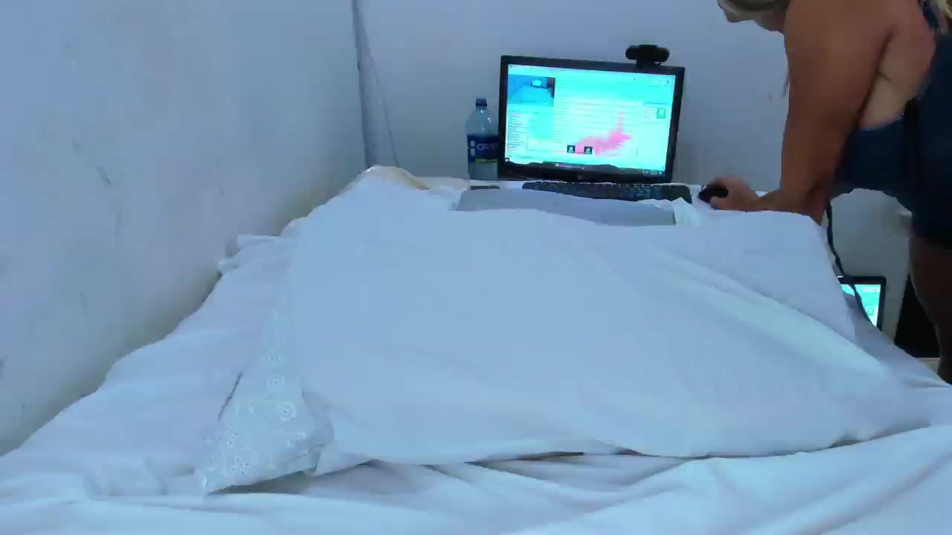 Gallery image thumbnail from SweetNinotCHk's myfreecams stream on, 09/26/2025, 16:09 image 20 of 20