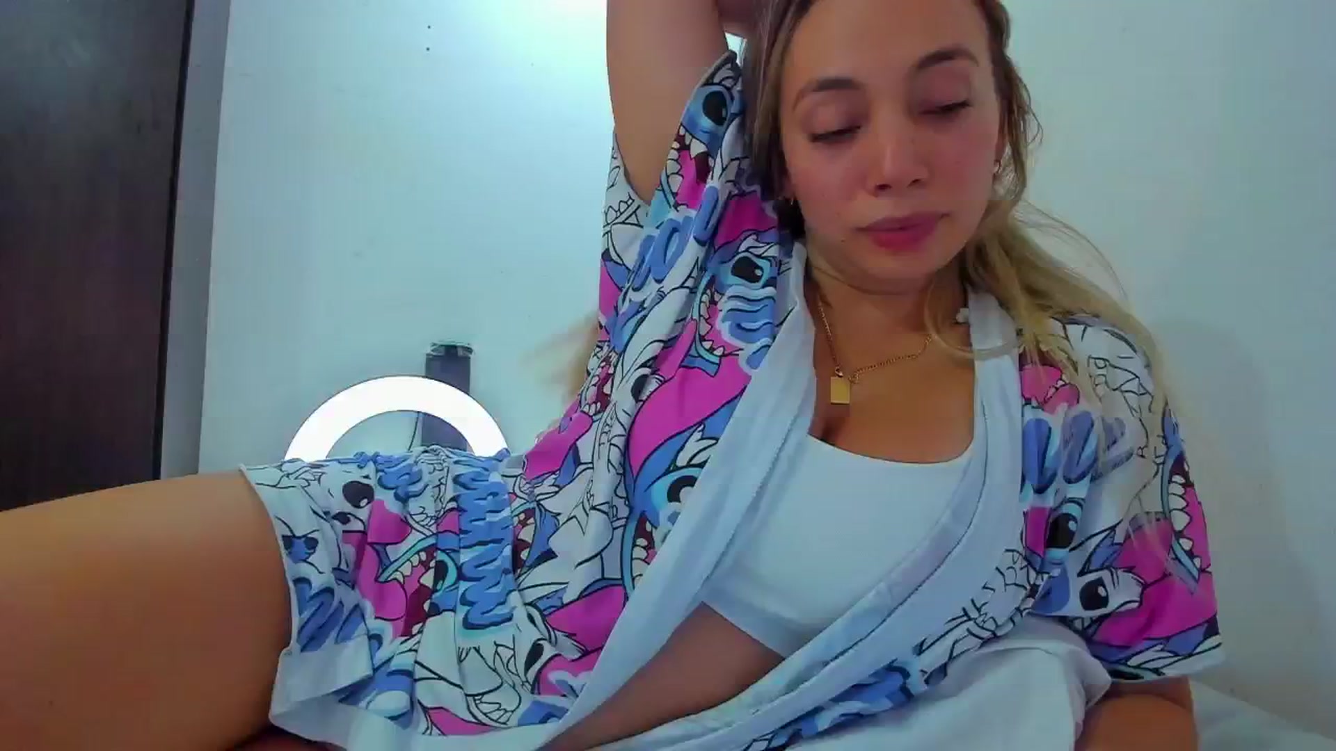 Gallery image thumbnail from SweetNinotCHk's myfreecams stream on, 10/06/2025, 20:58 image 1 of 20